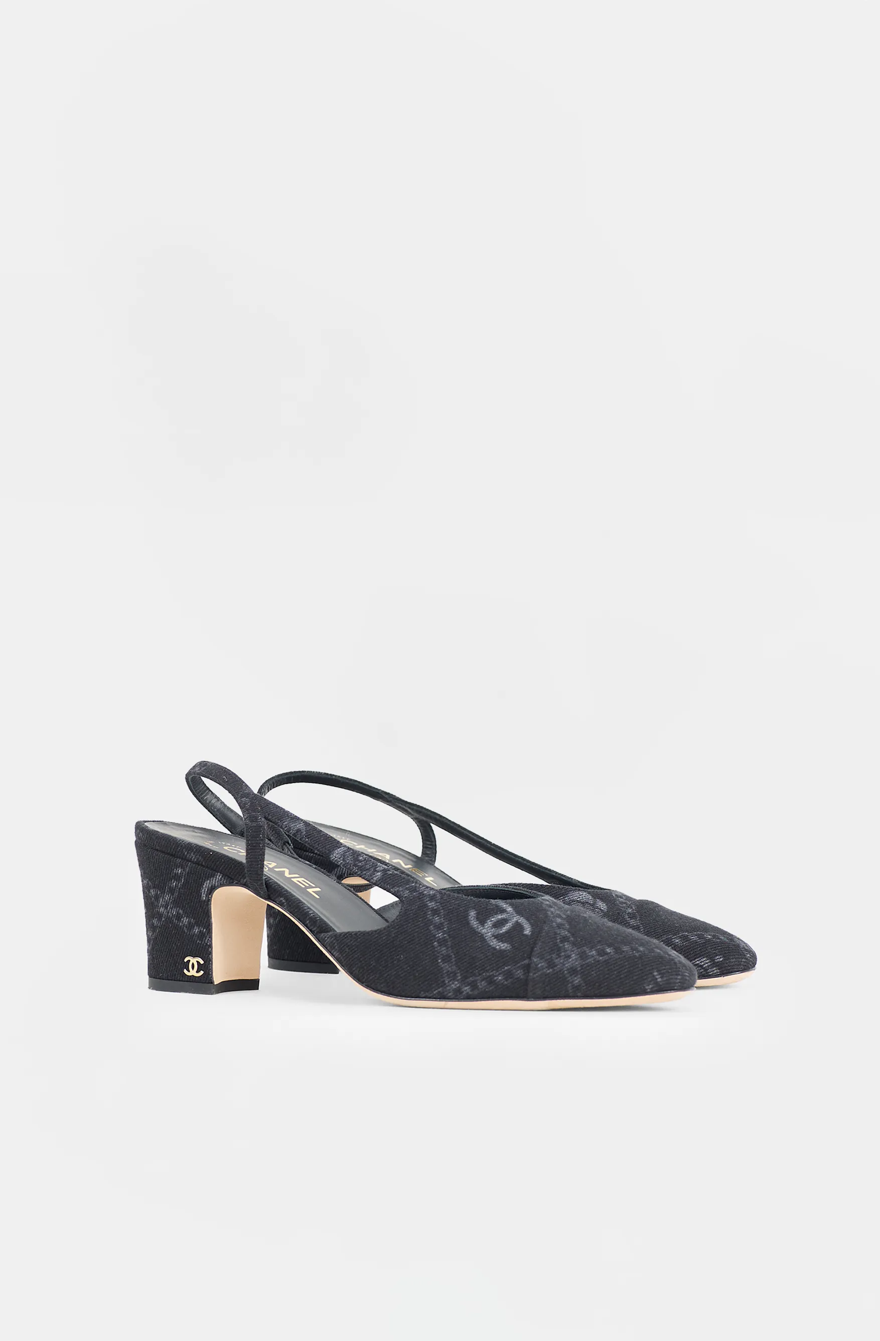 Denim CC Printed Pump sold by VSP Consignment product image thumbnail 3