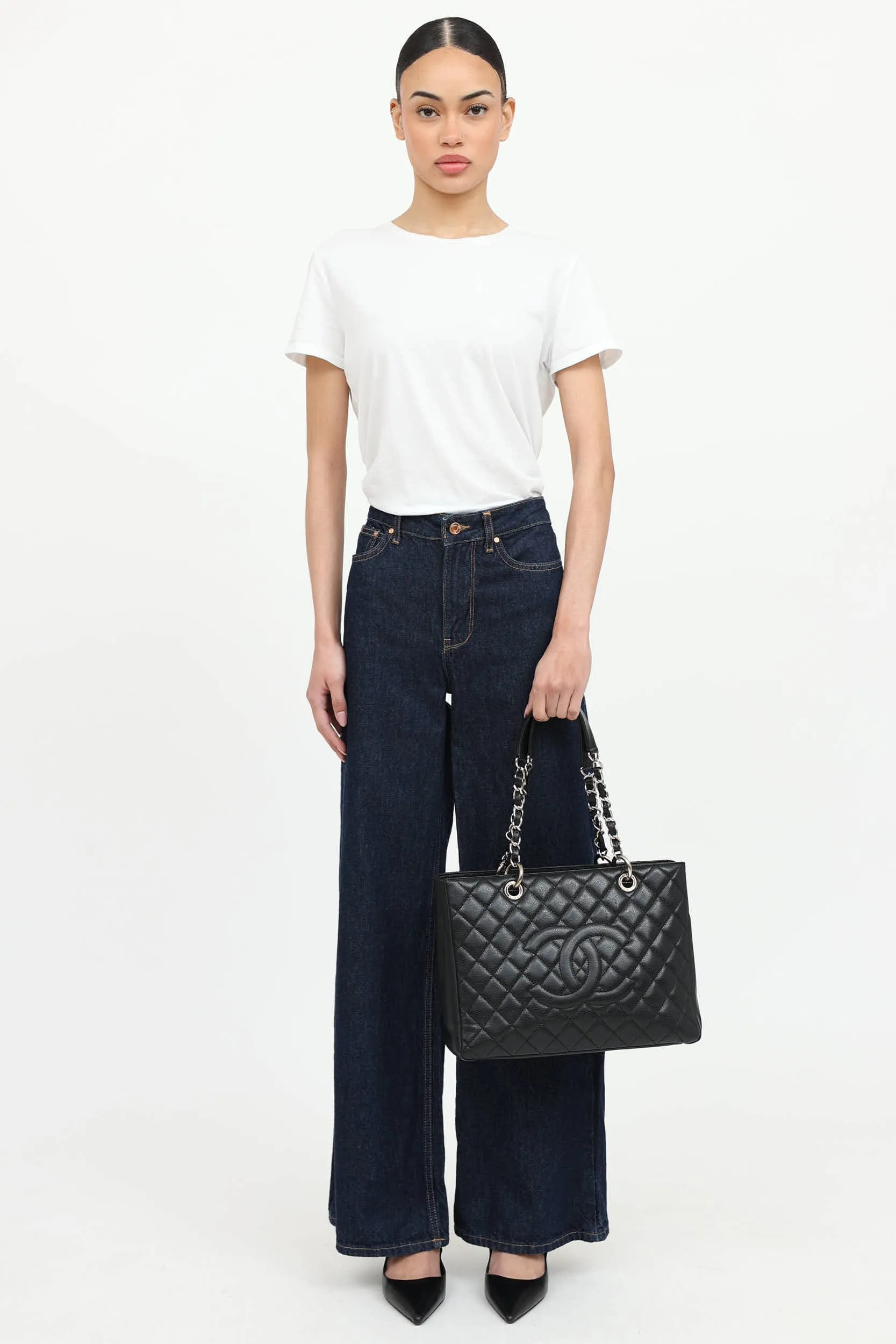 2009 Caviar Grand Shopping Tote Bag sold by VSP Consignment product image thumbnail 4