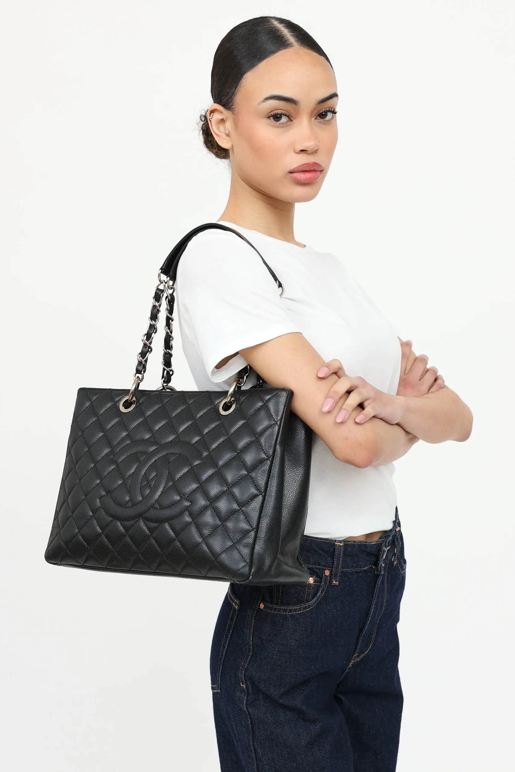 2009 Caviar Grand Shopping Tote Bag sold by VSP Consignment product image thumbnail 2