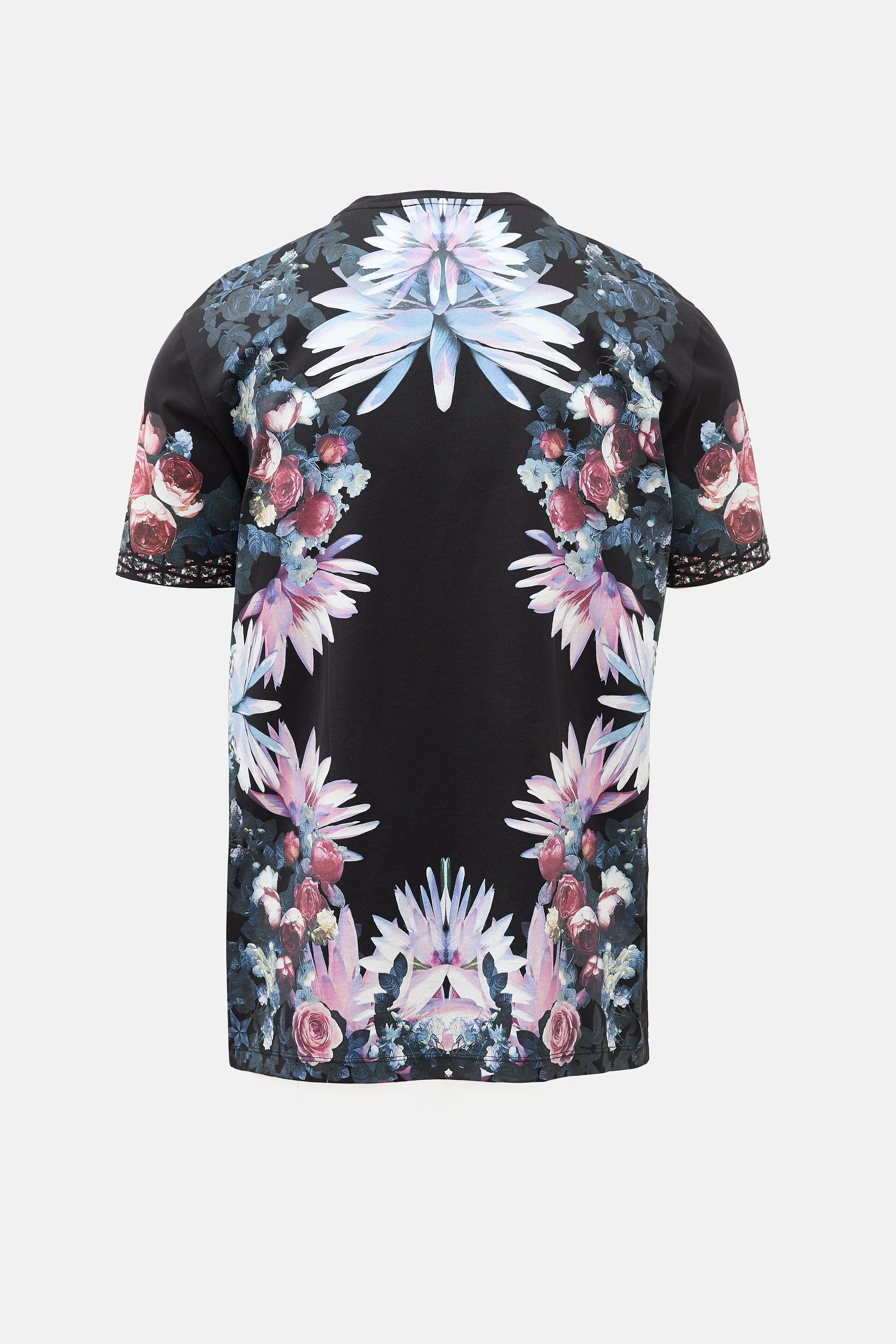 2014 Floral Kaleidoscope T-Shirt sold by VSP Consignment product image thumbnail 2