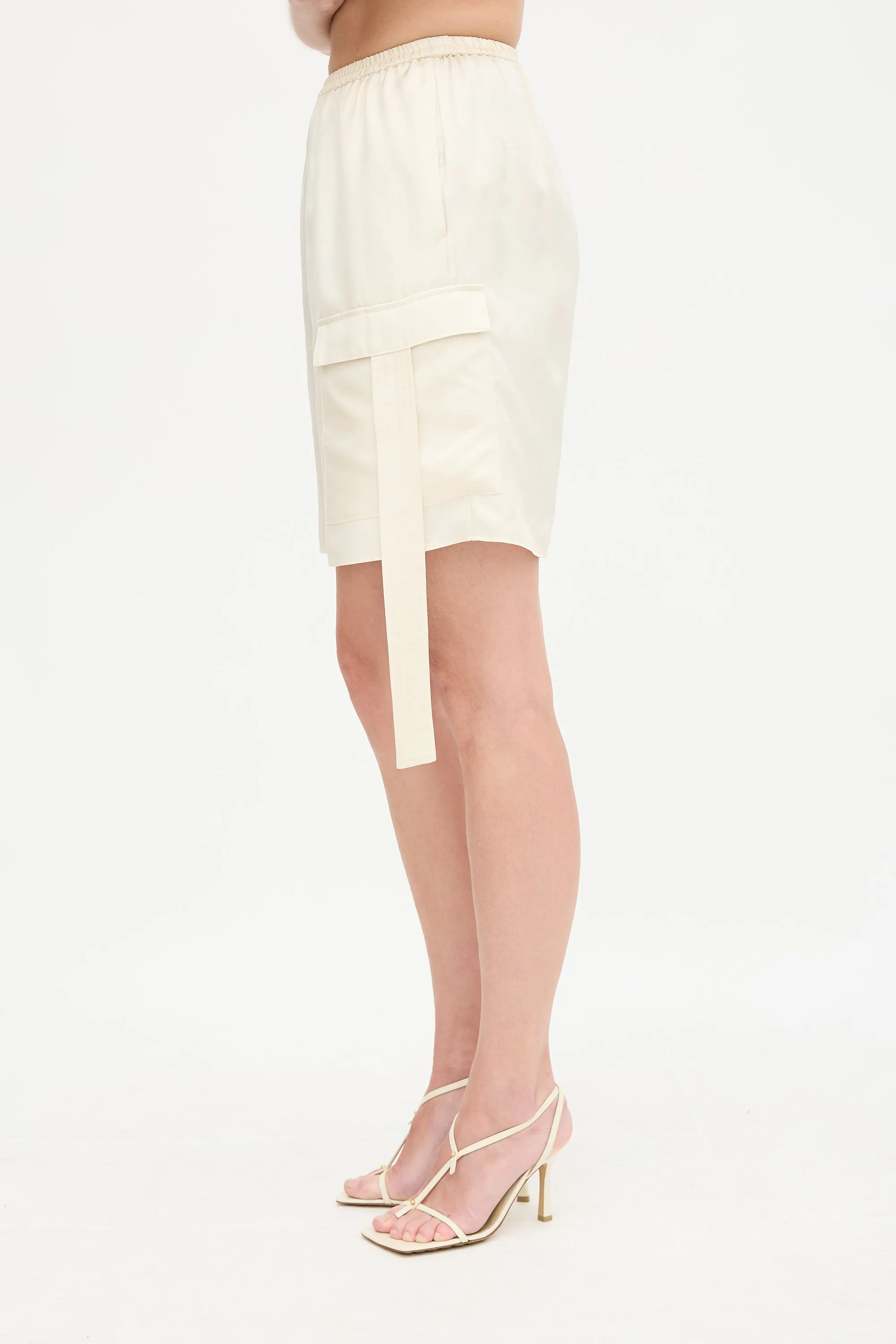 Silk Twill Cargo Shorts sold by VSP Consignment product image thumbnail 3