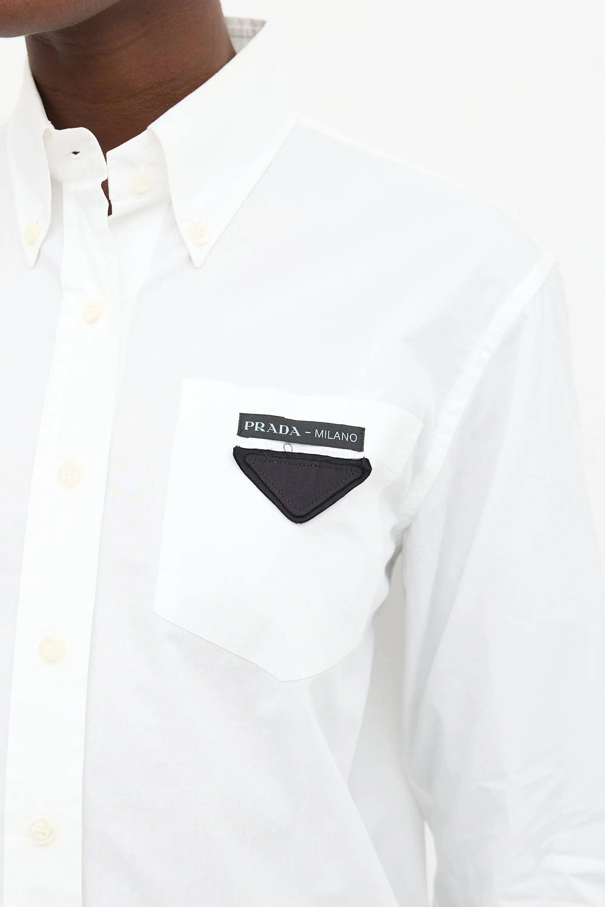 2018 Logo Shirt sold by VSP Consignment product image thumbnail 2