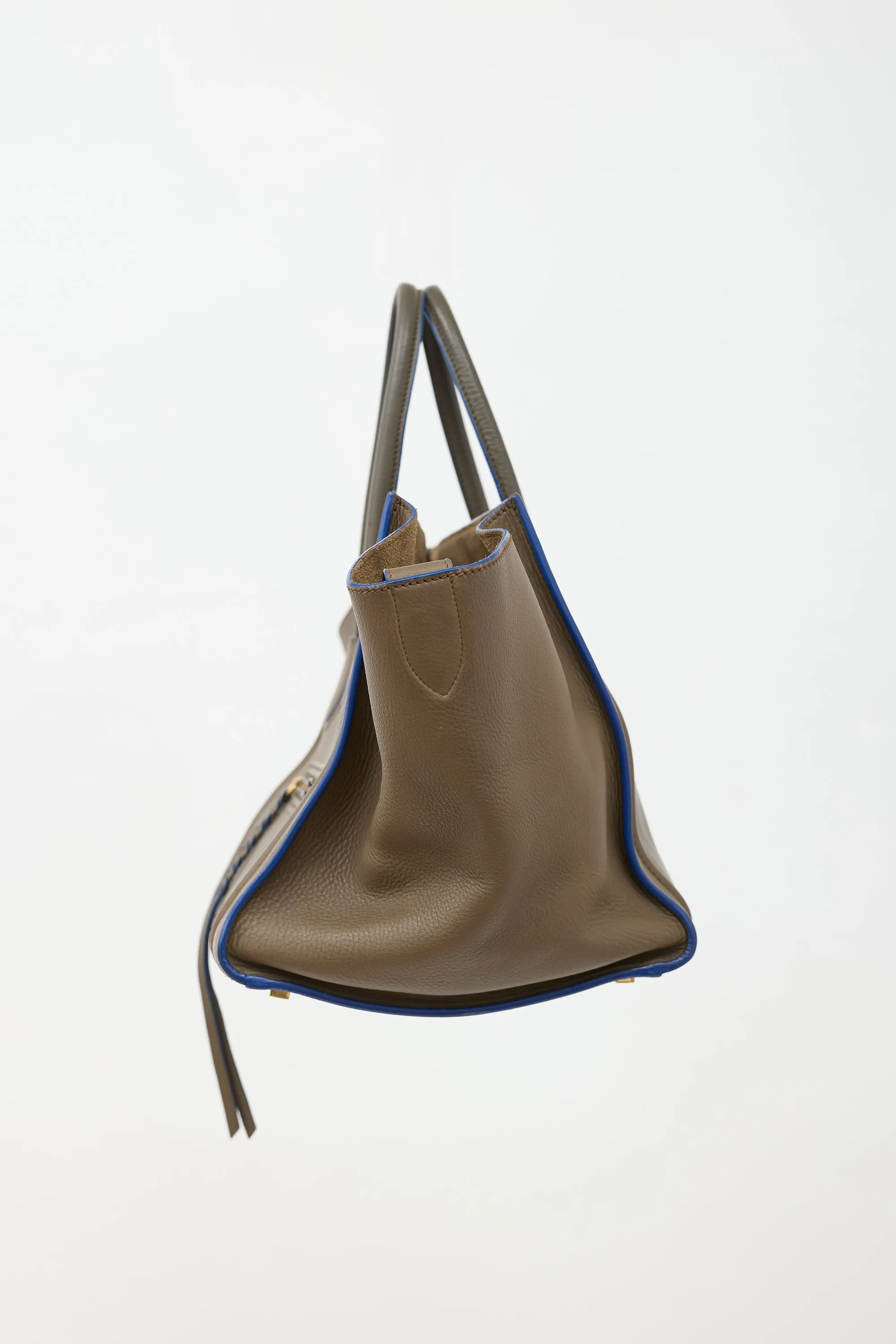 2012 Leather Medium Phantom Luggage Bag sold by VSP Consignment product image thumbnail 4