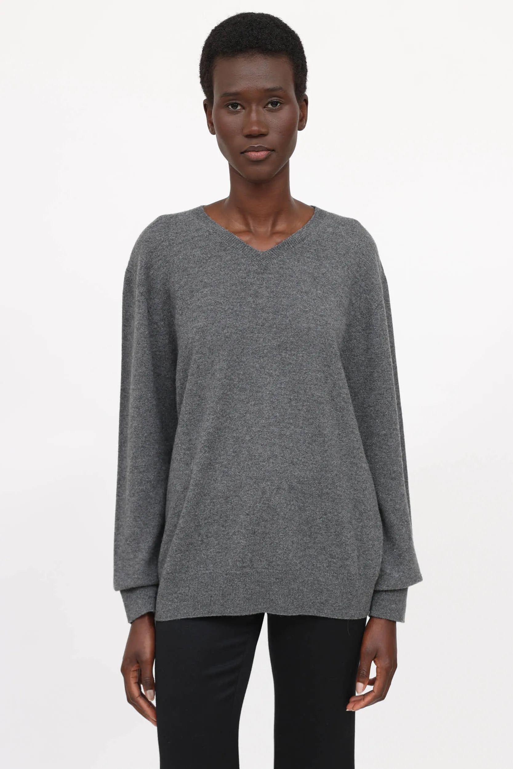 Cashmere V-Neck Sweater sold by VSP Consignment
