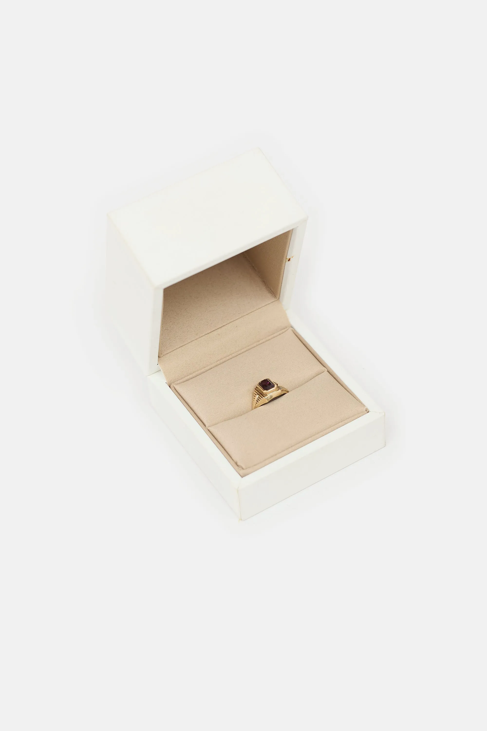 10k Yellow Gold & Amethyst Ring sold by VSP Consignment product image thumbnail 2
