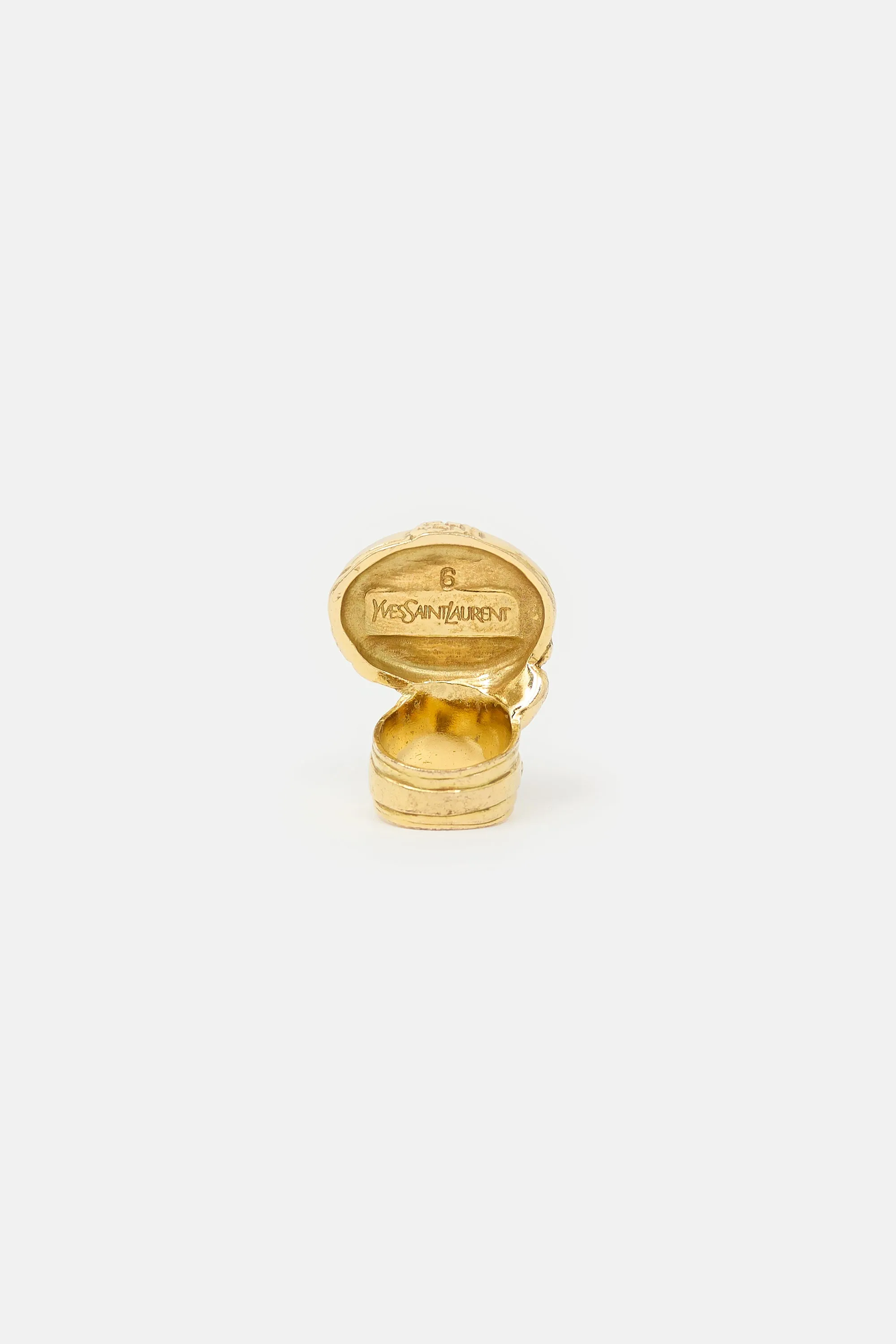 Arty Statement Ring sold by VSP Consignment product image thumbnail 2