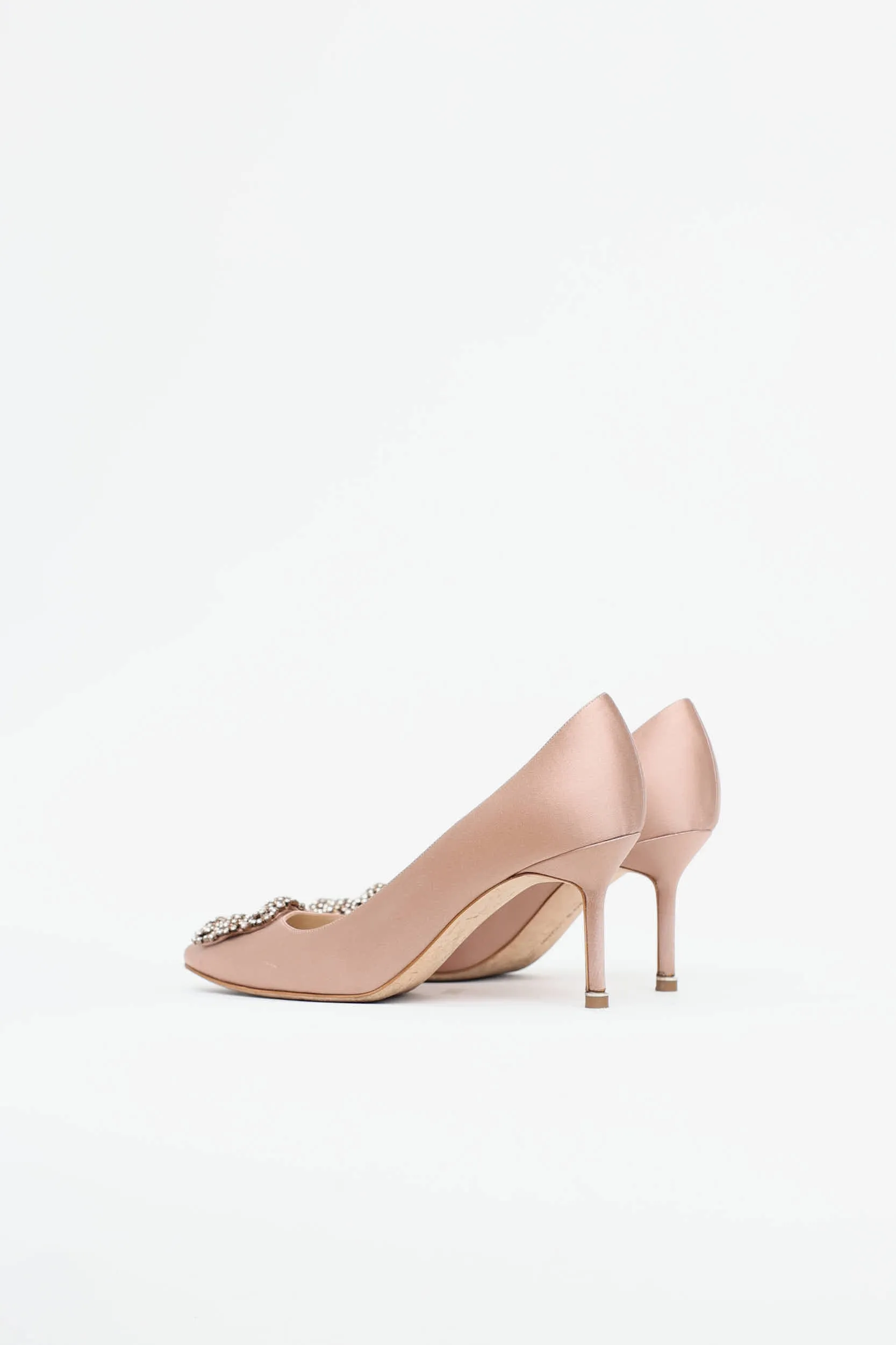 Satin Hangisi Pump sold by VSP Consignment product image thumbnail 4