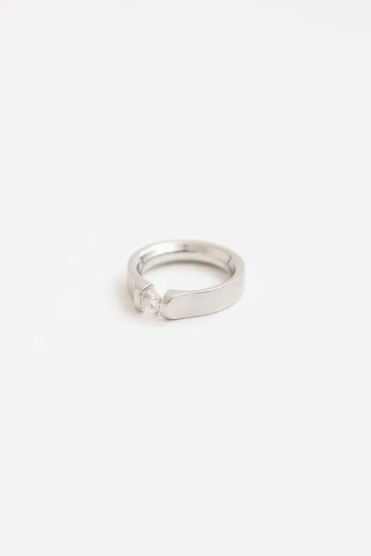 Platinum Floating Diamond Ring made by VSP Consignment