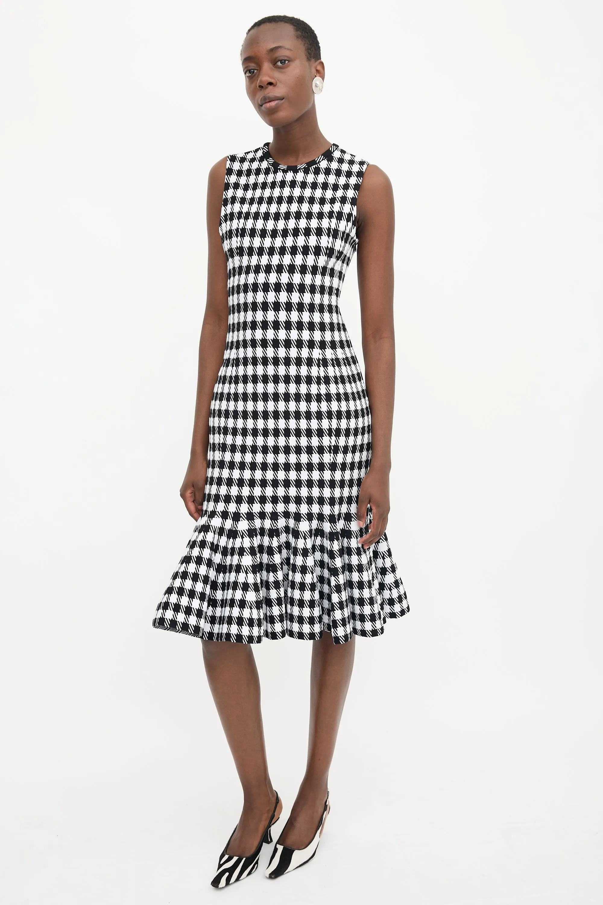 Jacquard Patterned Dress sold by VSP Consignment product image thumbnail 3