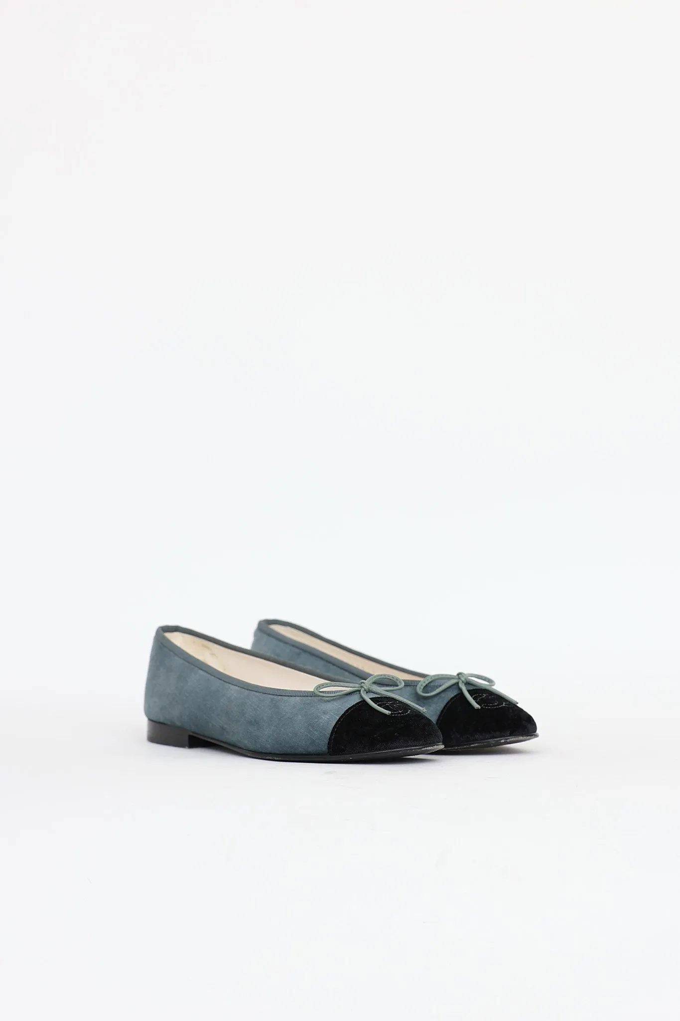 24A Velvet CC Flat sold by VSP Consignment product image thumbnail 3