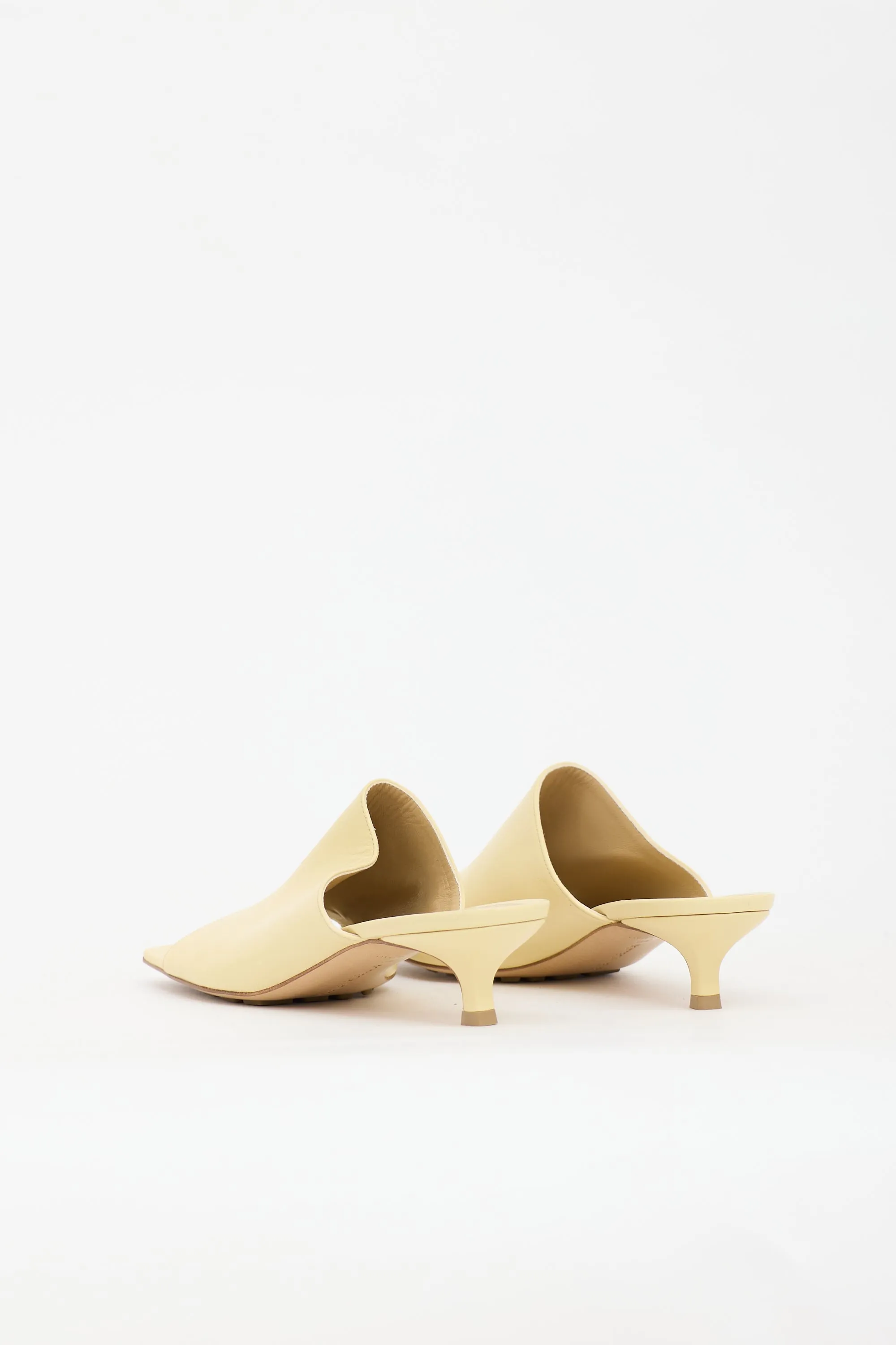 Leather Stretch Mule sold by VSP Consignment product image thumbnail 4