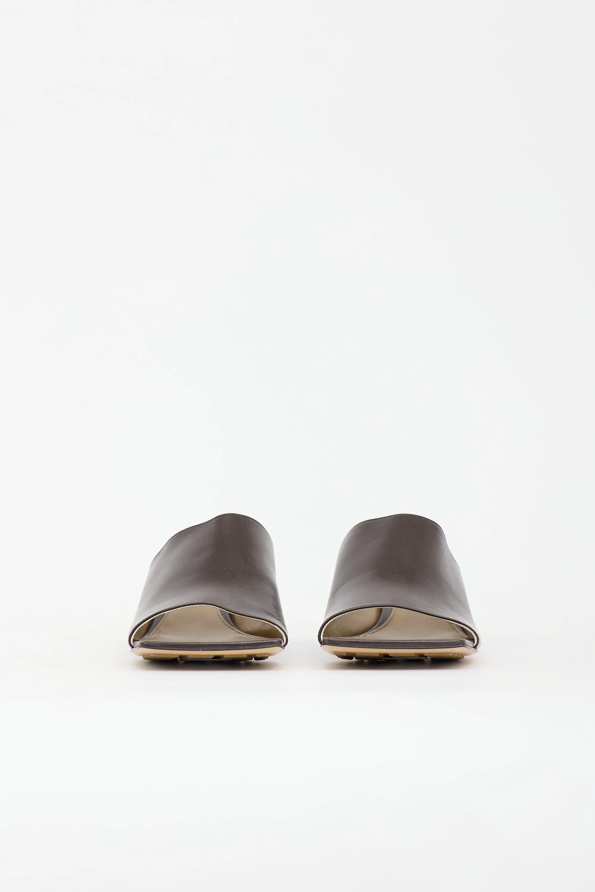 Leather Stretch Mule sold by VSP Consignment product image thumbnail 3