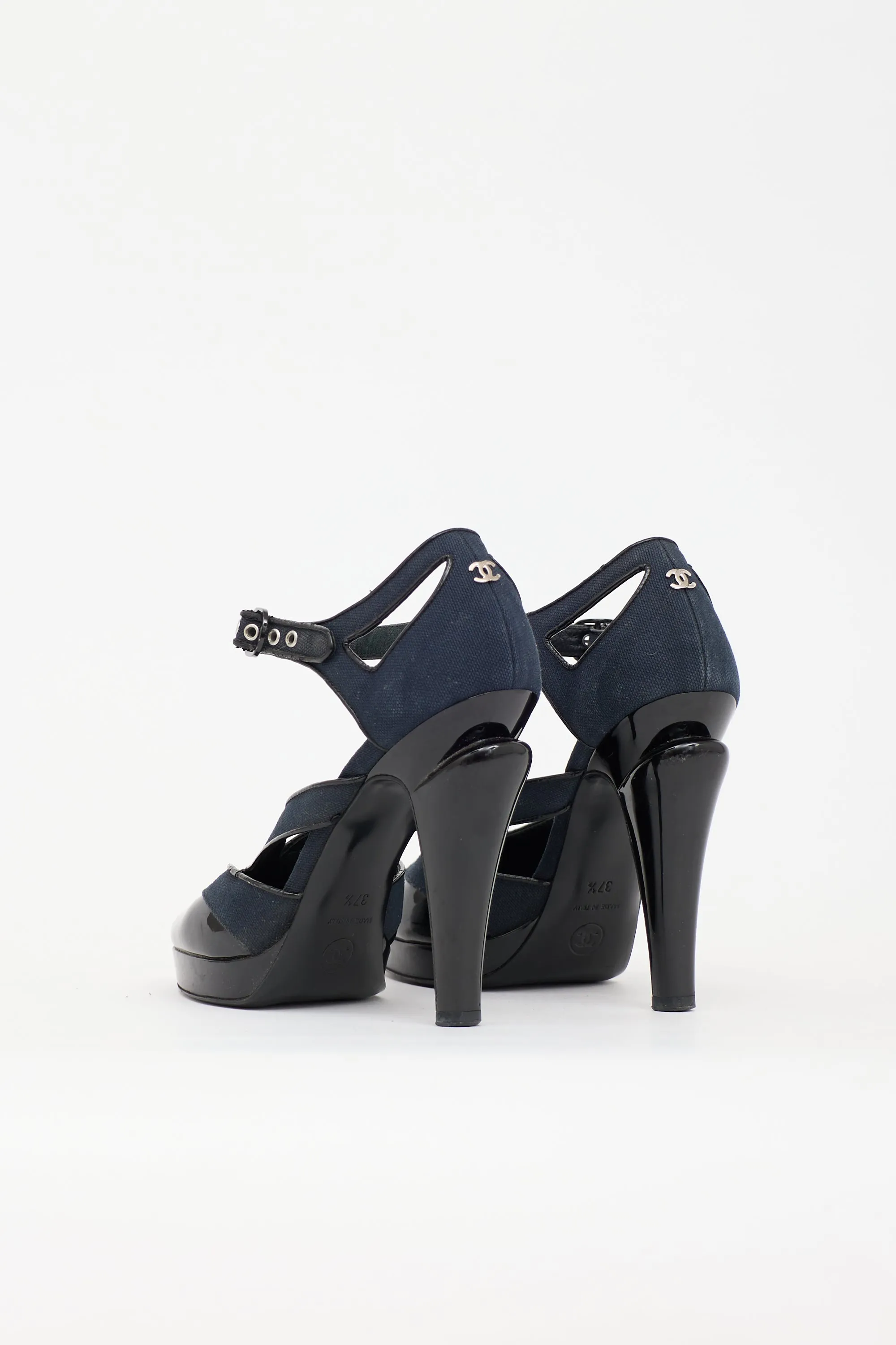 Patent & Canvas CC Heel sold by VSP Consignment product image thumbnail 4