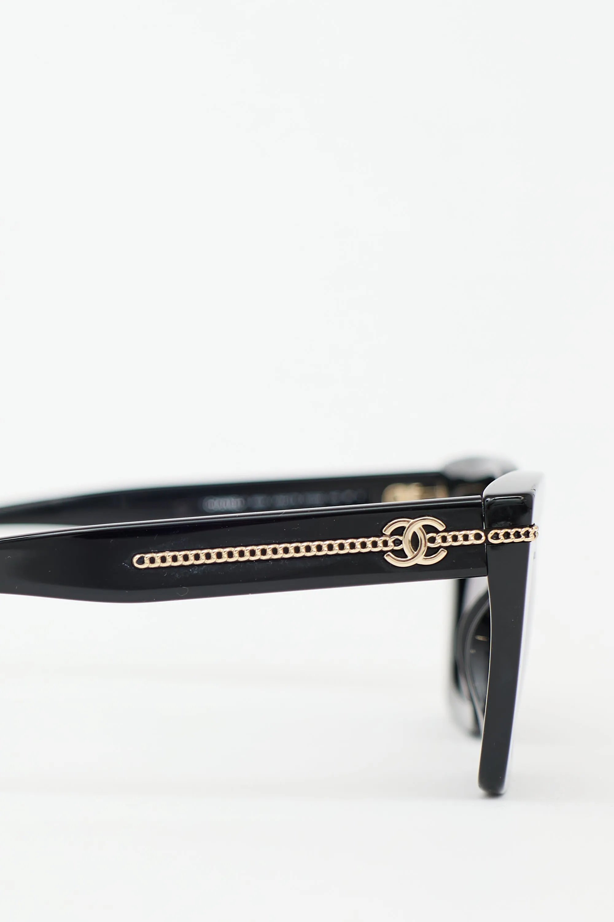 5509 Rectangle Sunglasses sold by VSP Consignment product image thumbnail 4