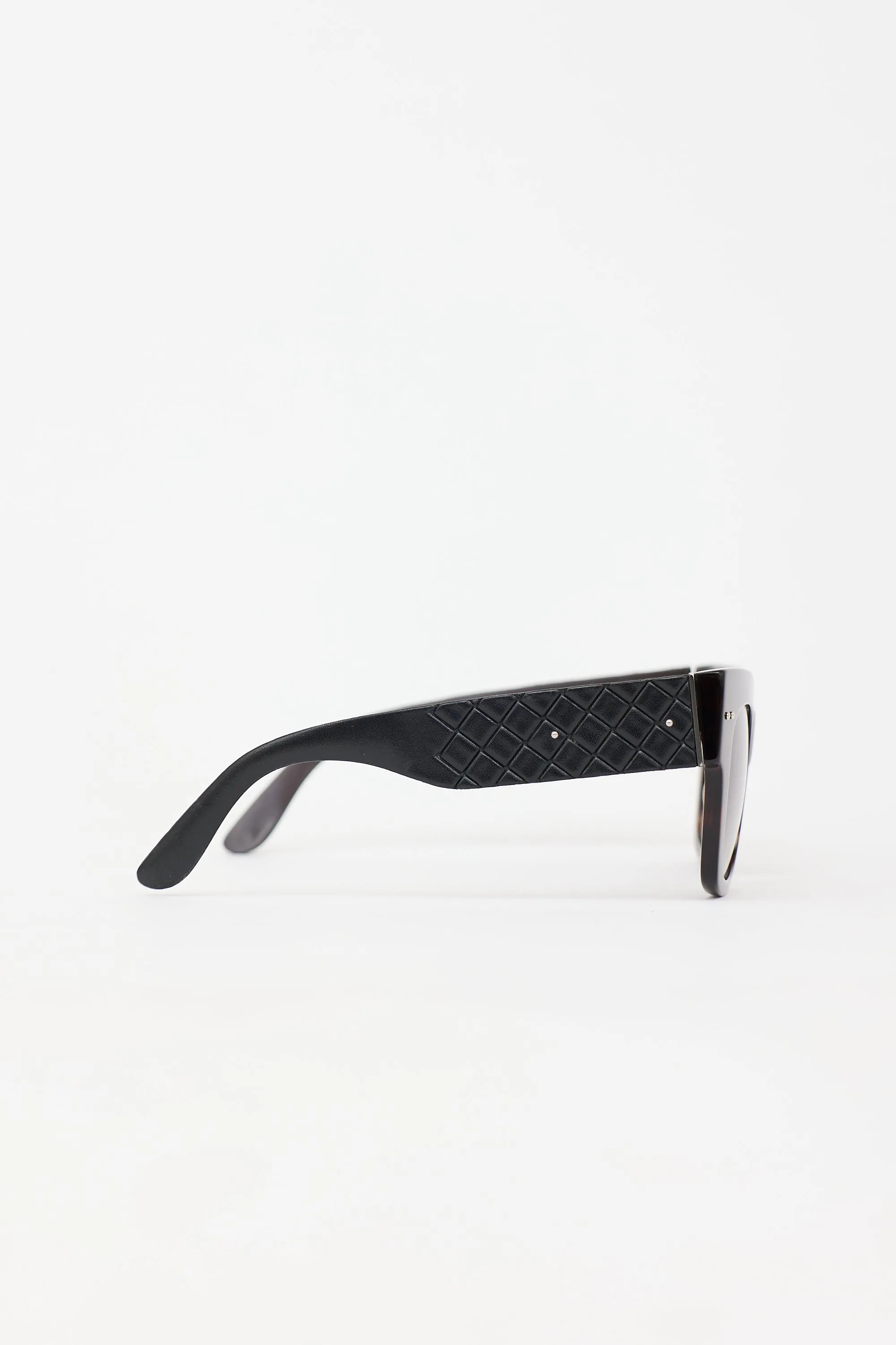 SV00075 Square Sunglasses sold by VSP Consignment product image thumbnail 3