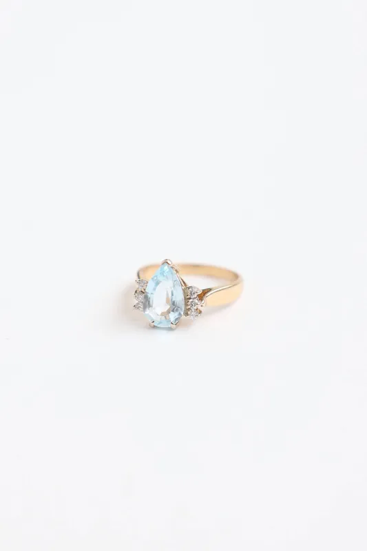 14K Yellow Gold, Diamond & Aquamarine Ring made by VSP Consignment