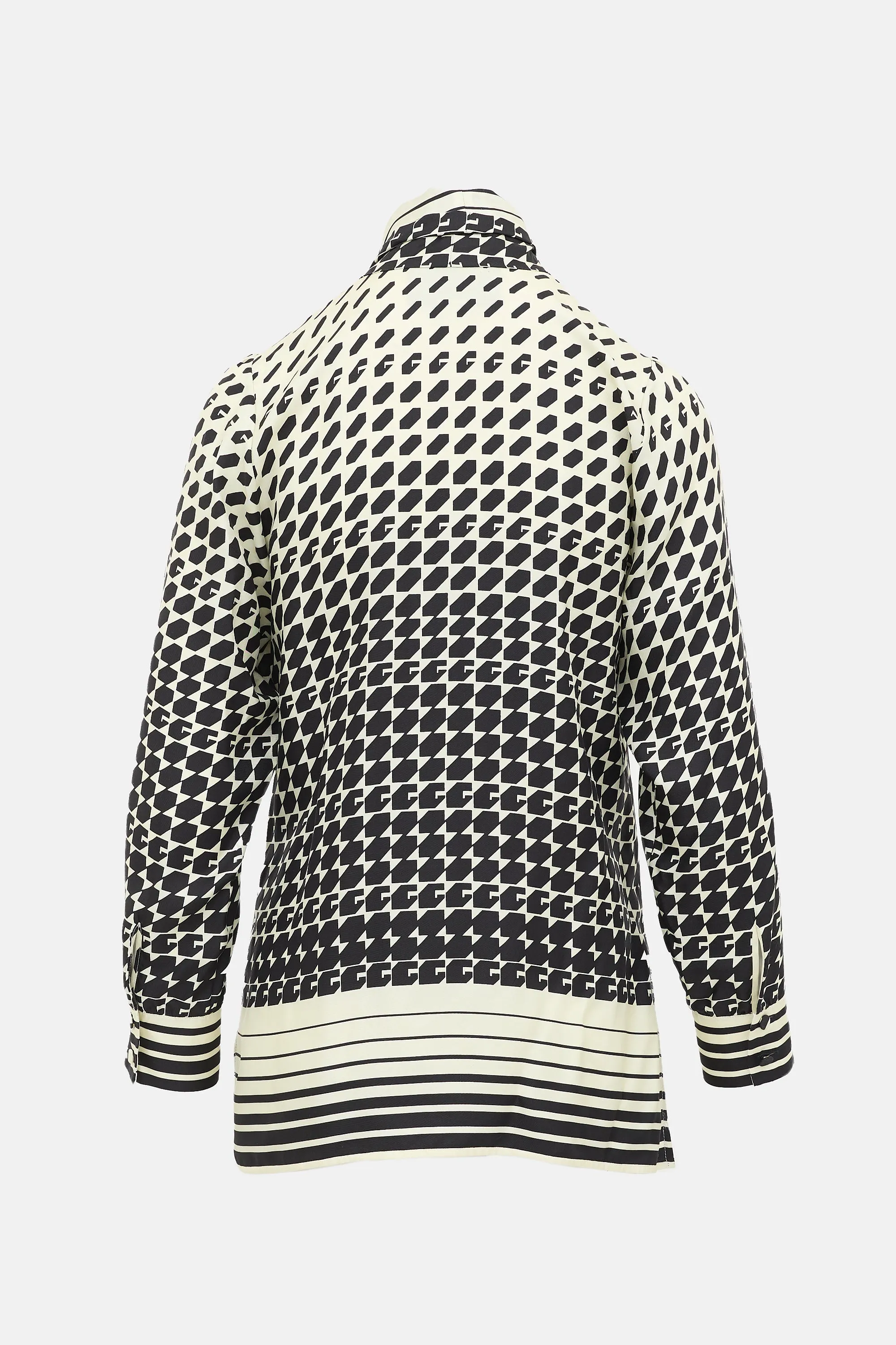 G Geometric Print Blouse sold by VSP Consignment product image thumbnail 2