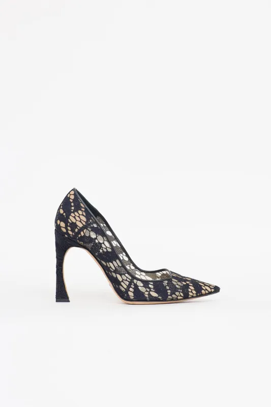 Lace Pump made by Dior