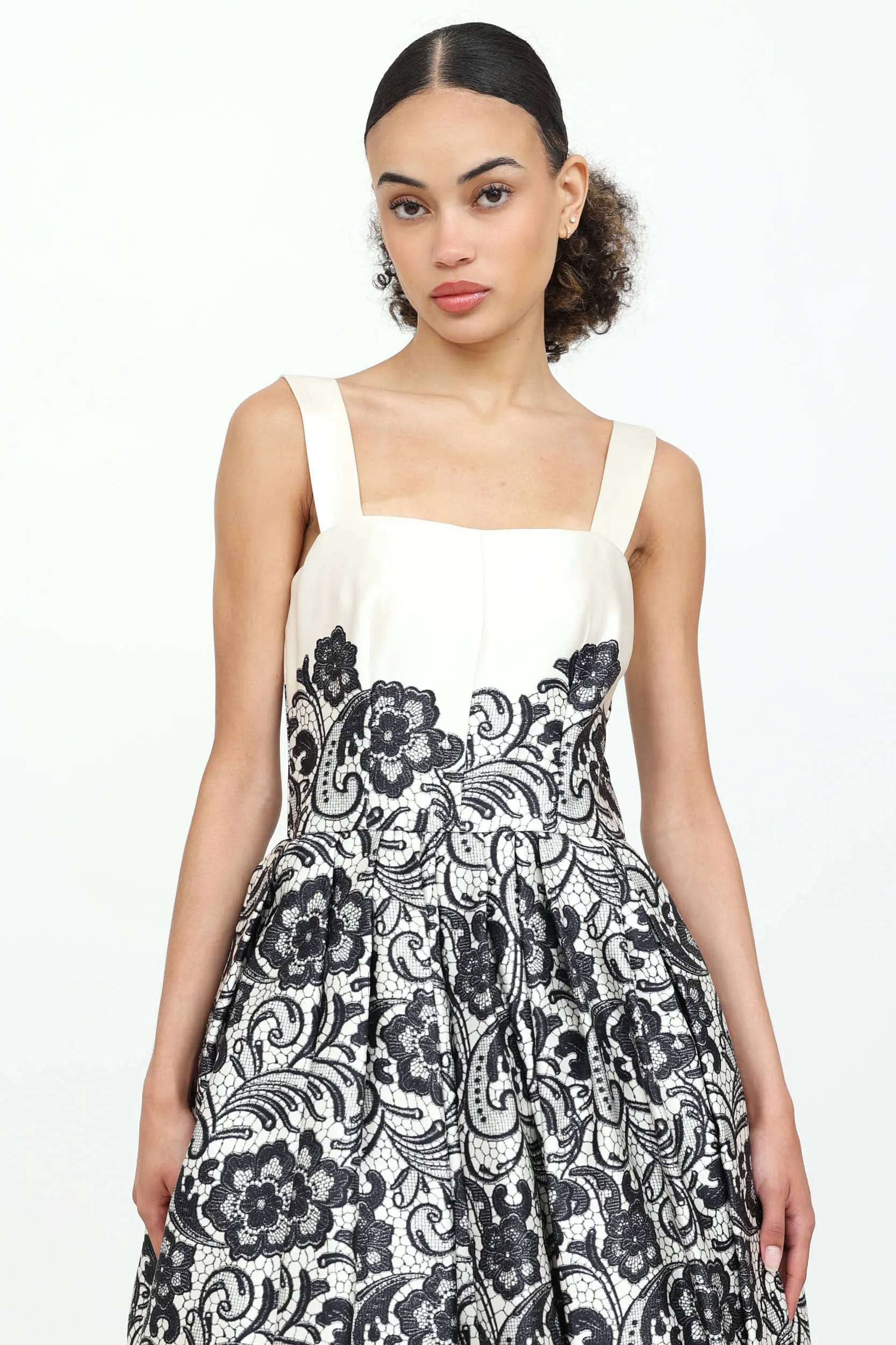 Lace Print Midi Dress sold by VSP Consignment product image thumbnail 2