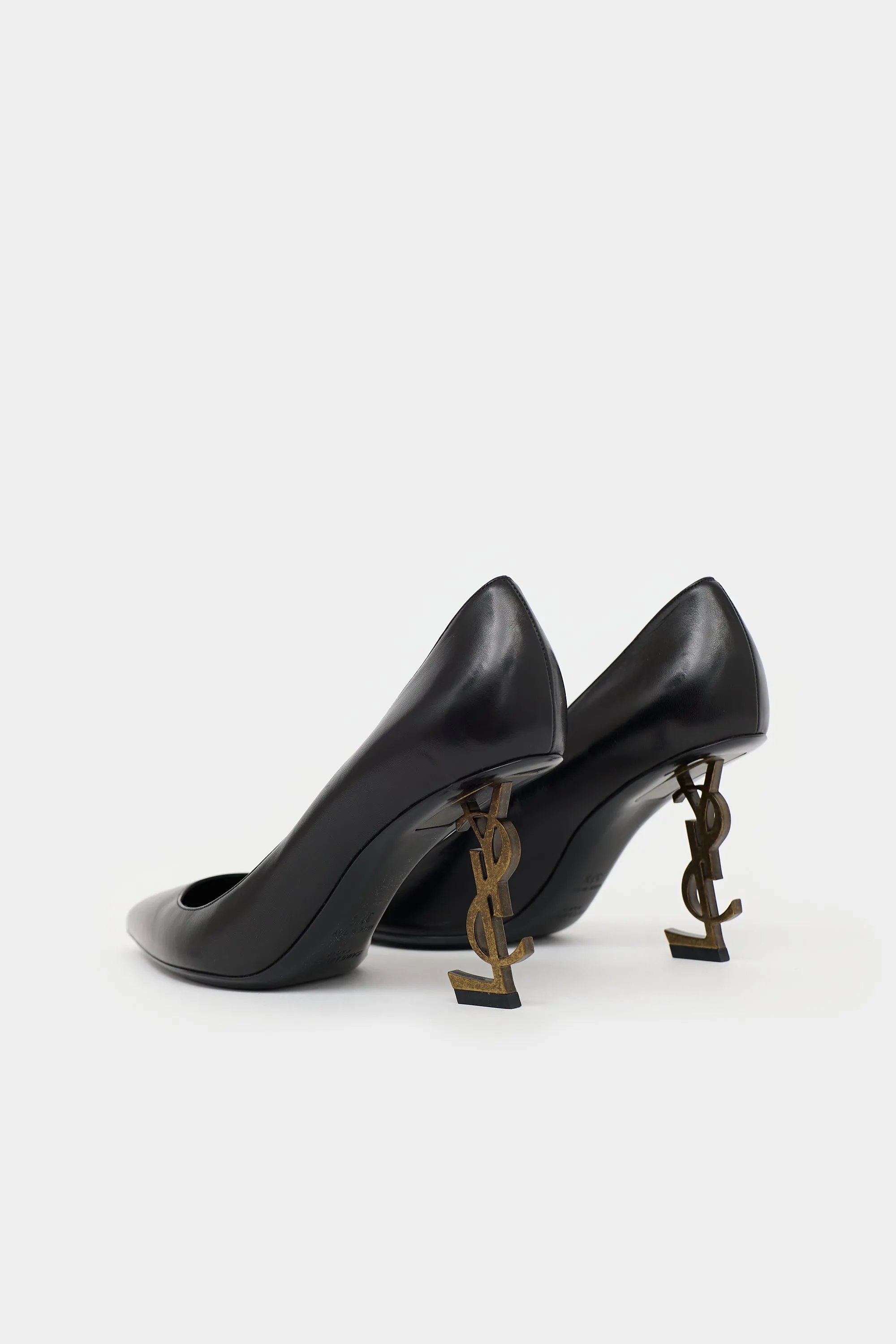 Leather Opyum Pump sold by VSP Consignment product image thumbnail 4