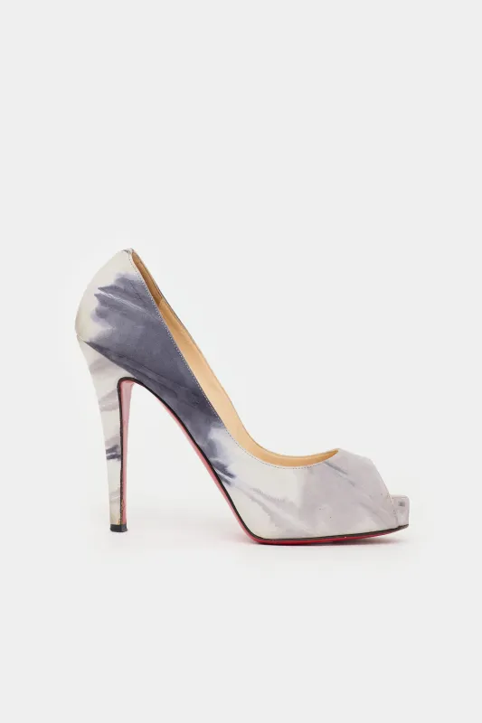 Very Prive Peep Toe Pump made by Christian Louboutin