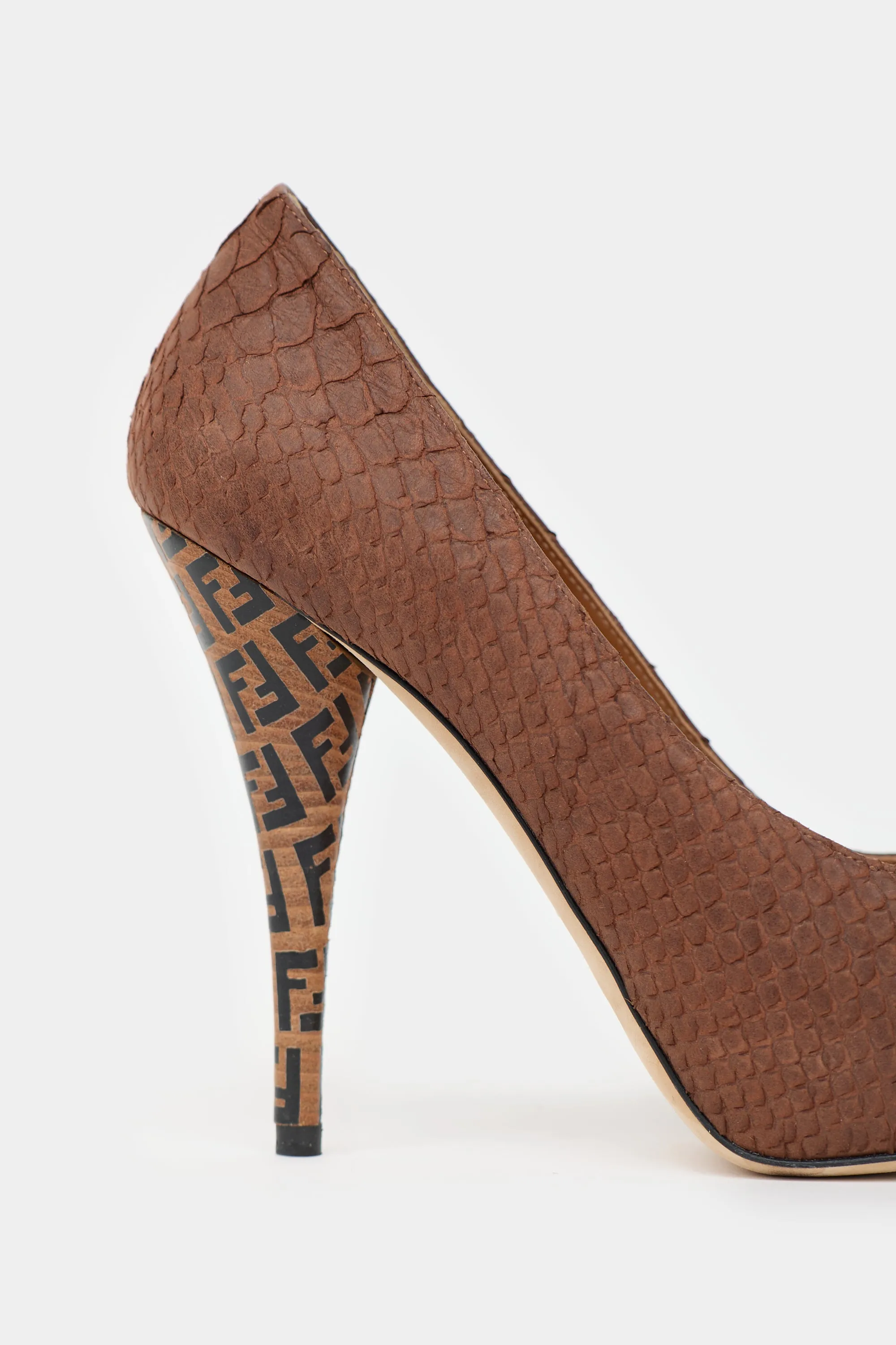 Leather FF Platform Pump sold by VSP Consignment product image thumbnail 5