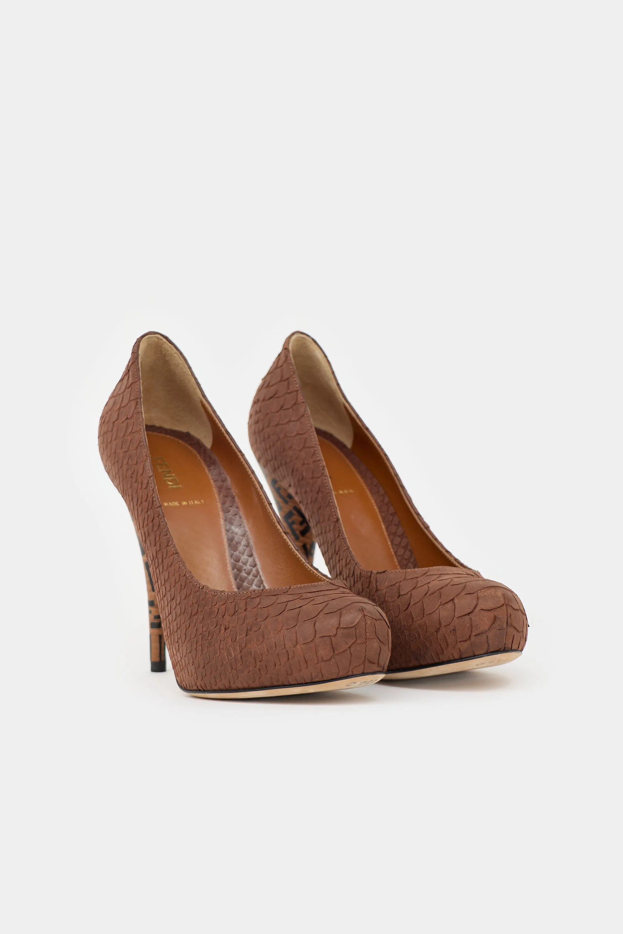 Leather FF Platform Pump sold by VSP Consignment product image thumbnail 2