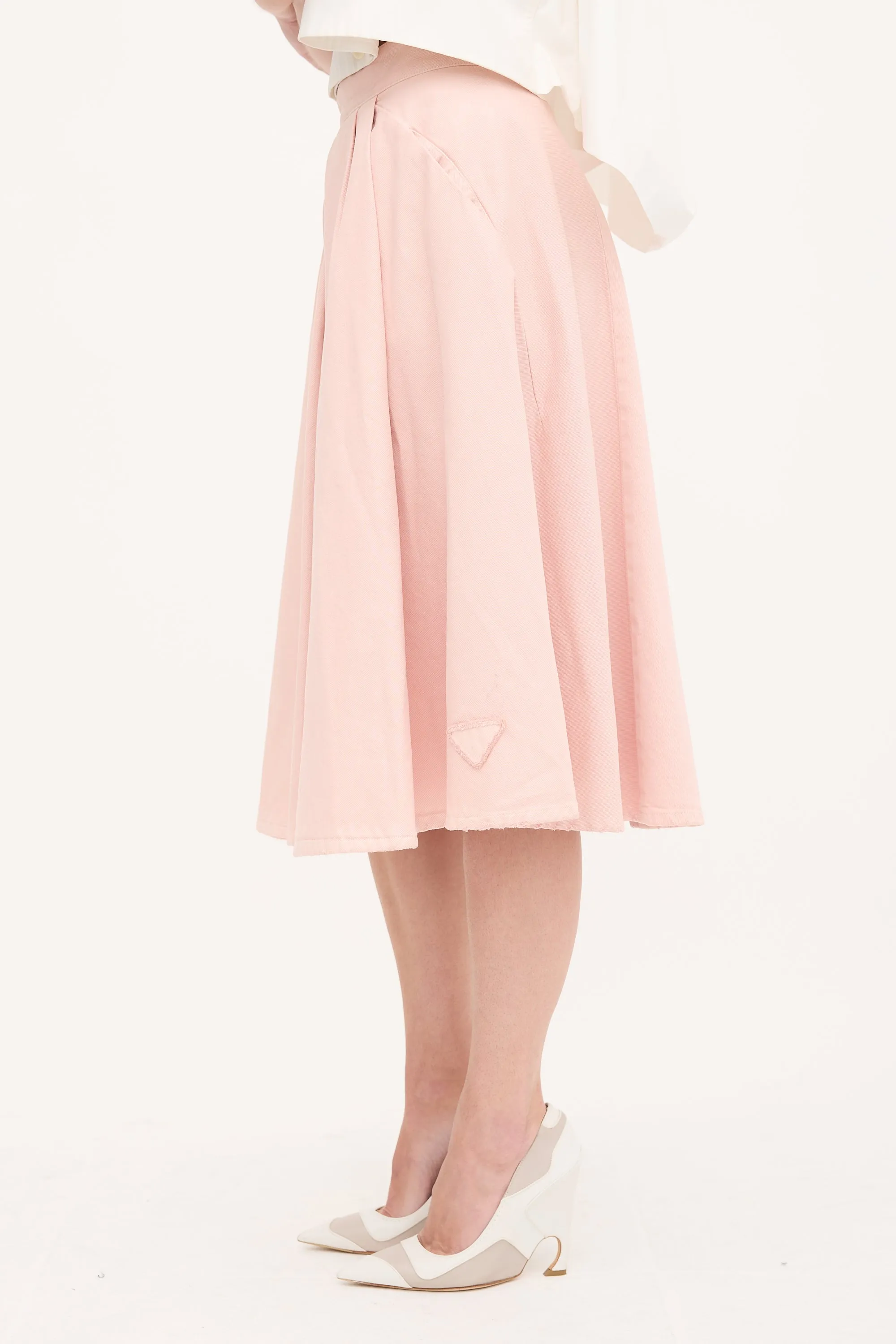 2019 Twill Logo Pleated Skirt sold by VSP Consignment product image thumbnail 4