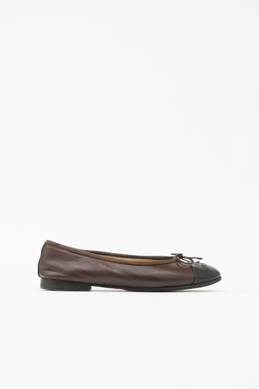 Leather CC Ballet Flat made by Chanel