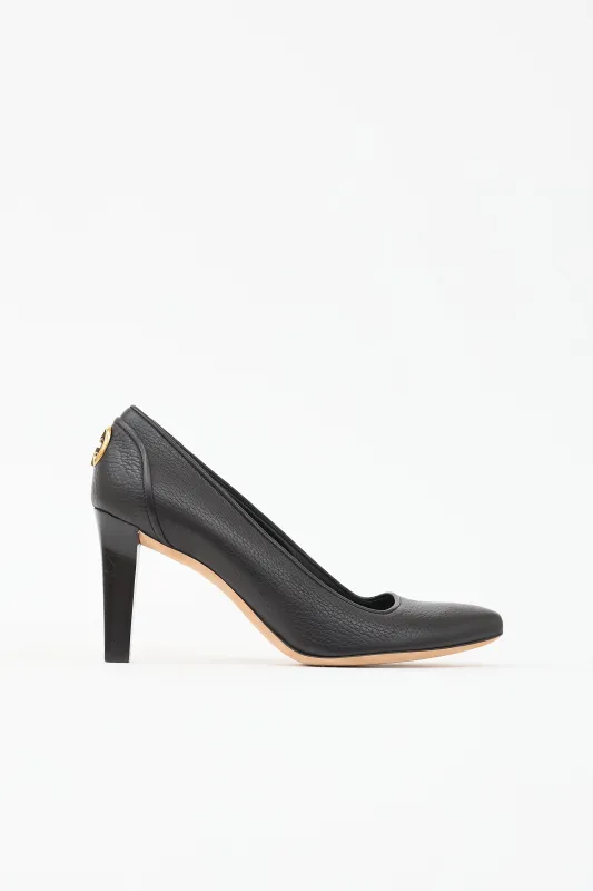 Pebbled Leather GG Pump made by Gucci