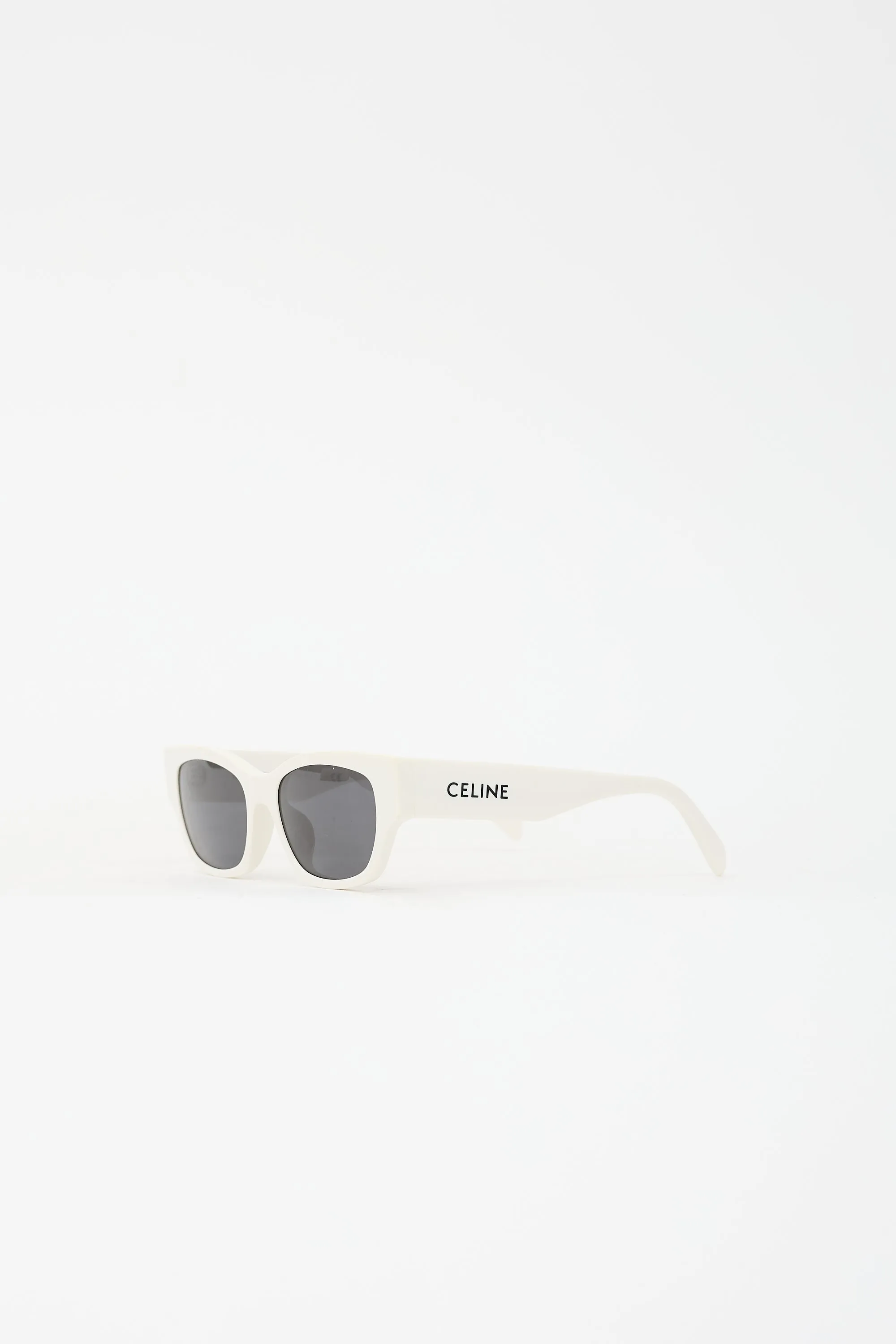 CL40197U Rectangle Sunglasses sold by VSP Consignment product image thumbnail 2