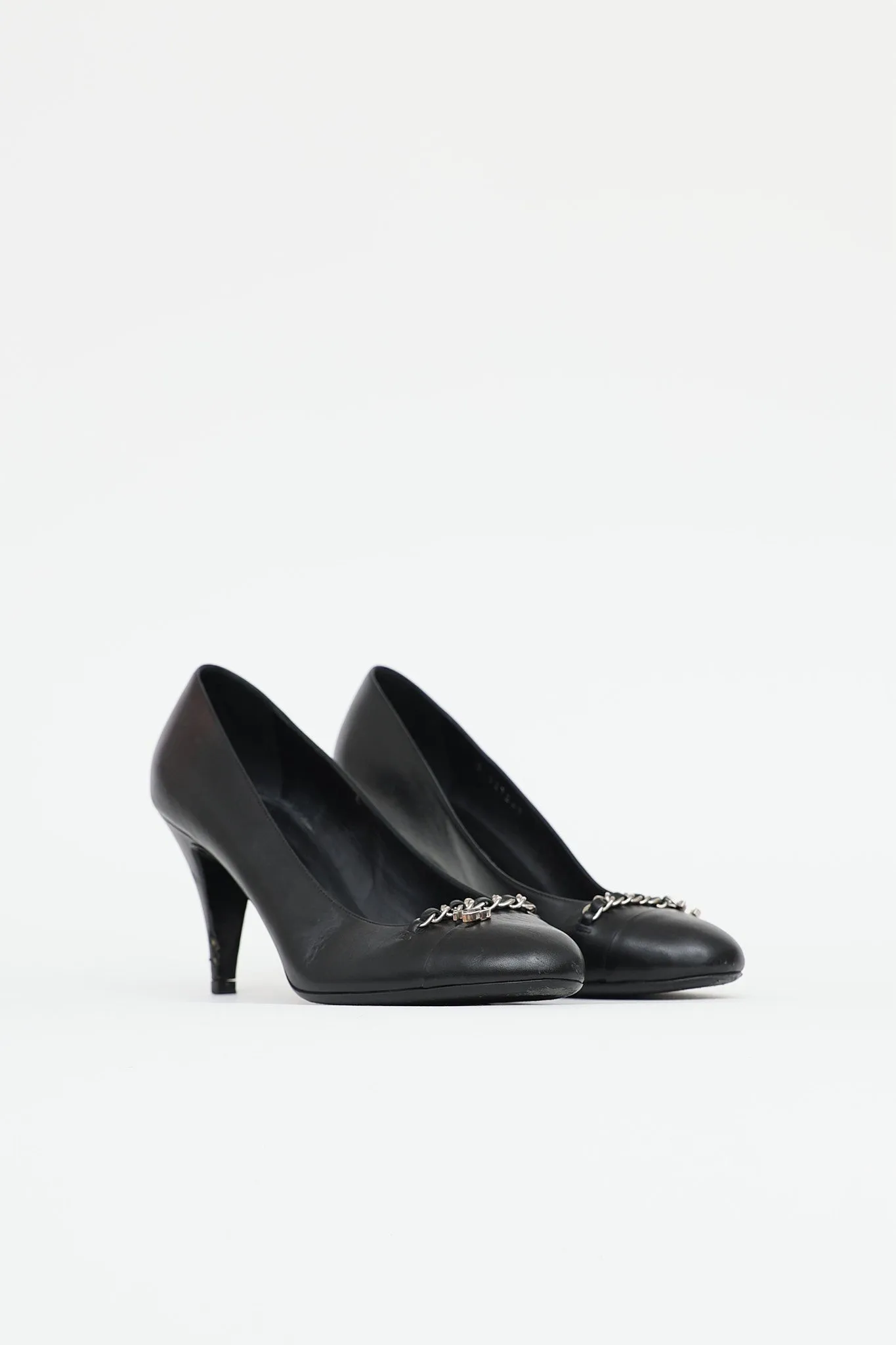 Chain CC Pump sold by VSP Consignment product image thumbnail 3