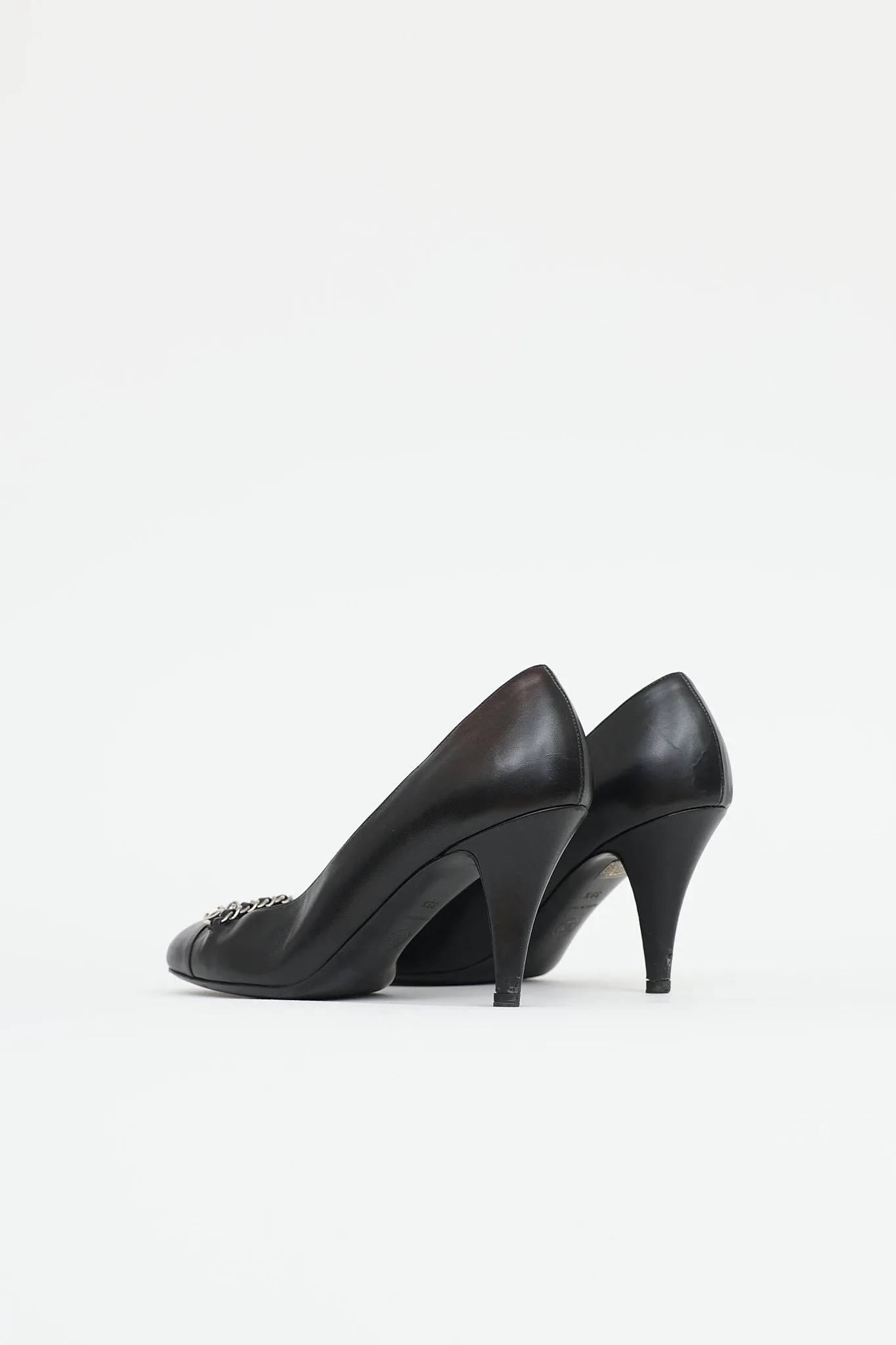 Chain CC Pump sold by VSP Consignment product image thumbnail 5