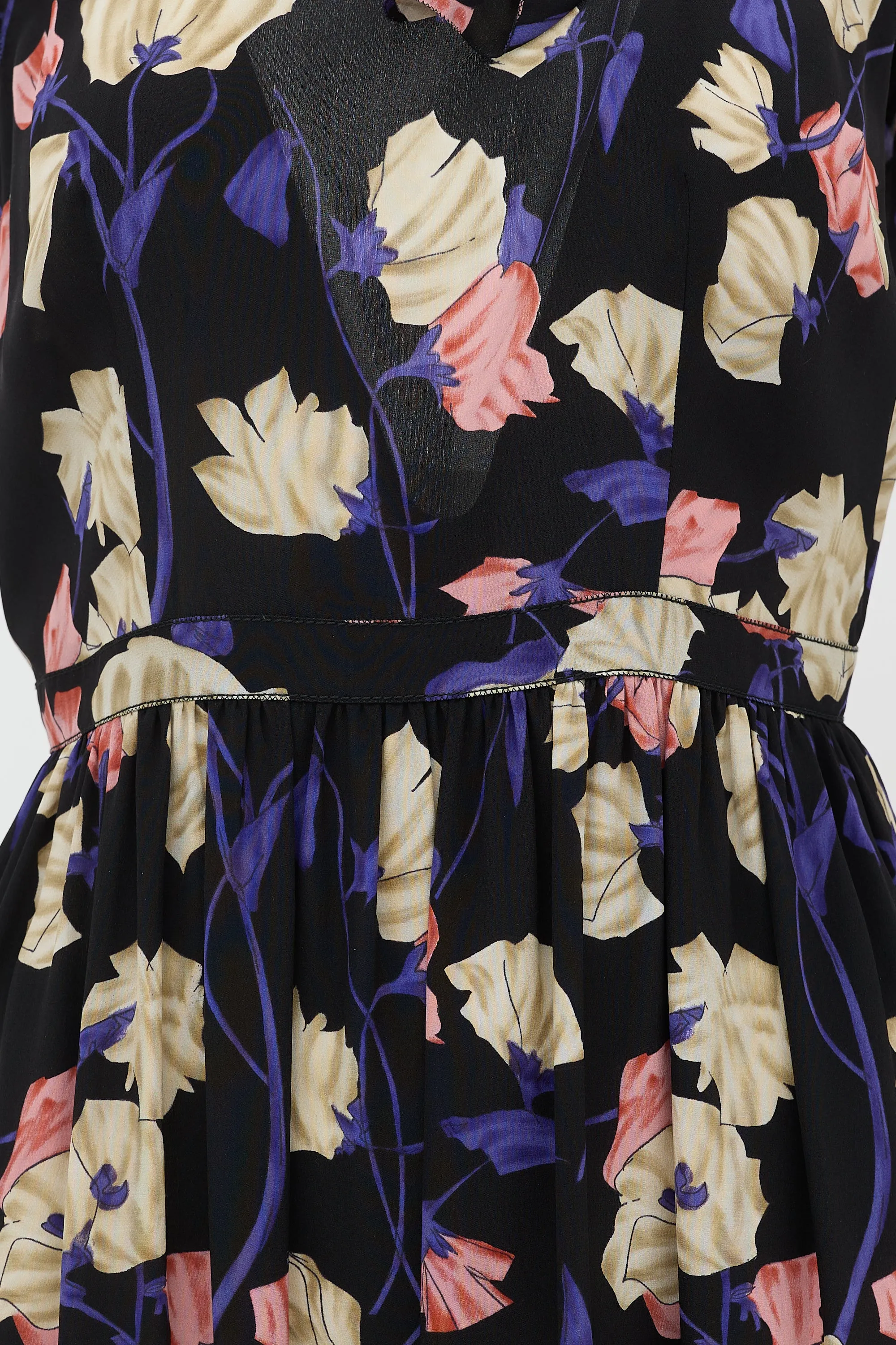 Resort 2008 Silk Floral Dress sold by VSP Consignment product image thumbnail 2