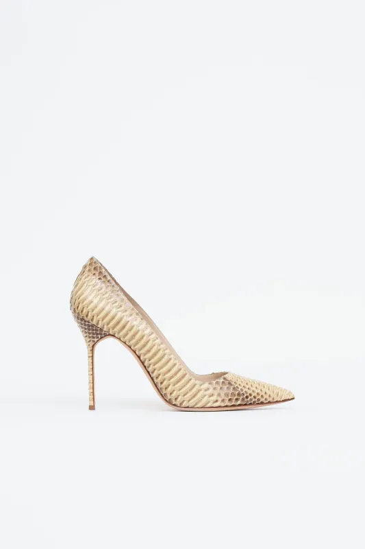 Pointed Toe Pump made by Manolo Blahnik