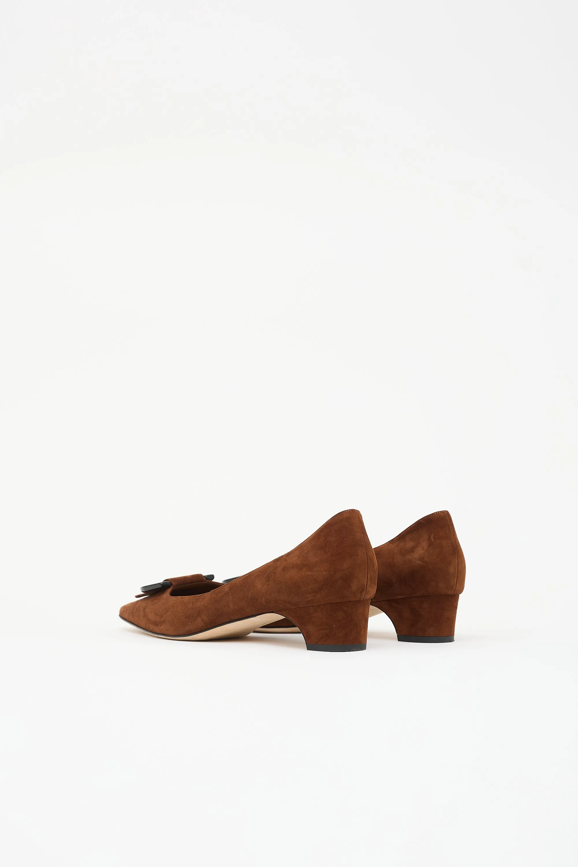 Suede Beti Pump sold by VSP Consignment product image thumbnail 4