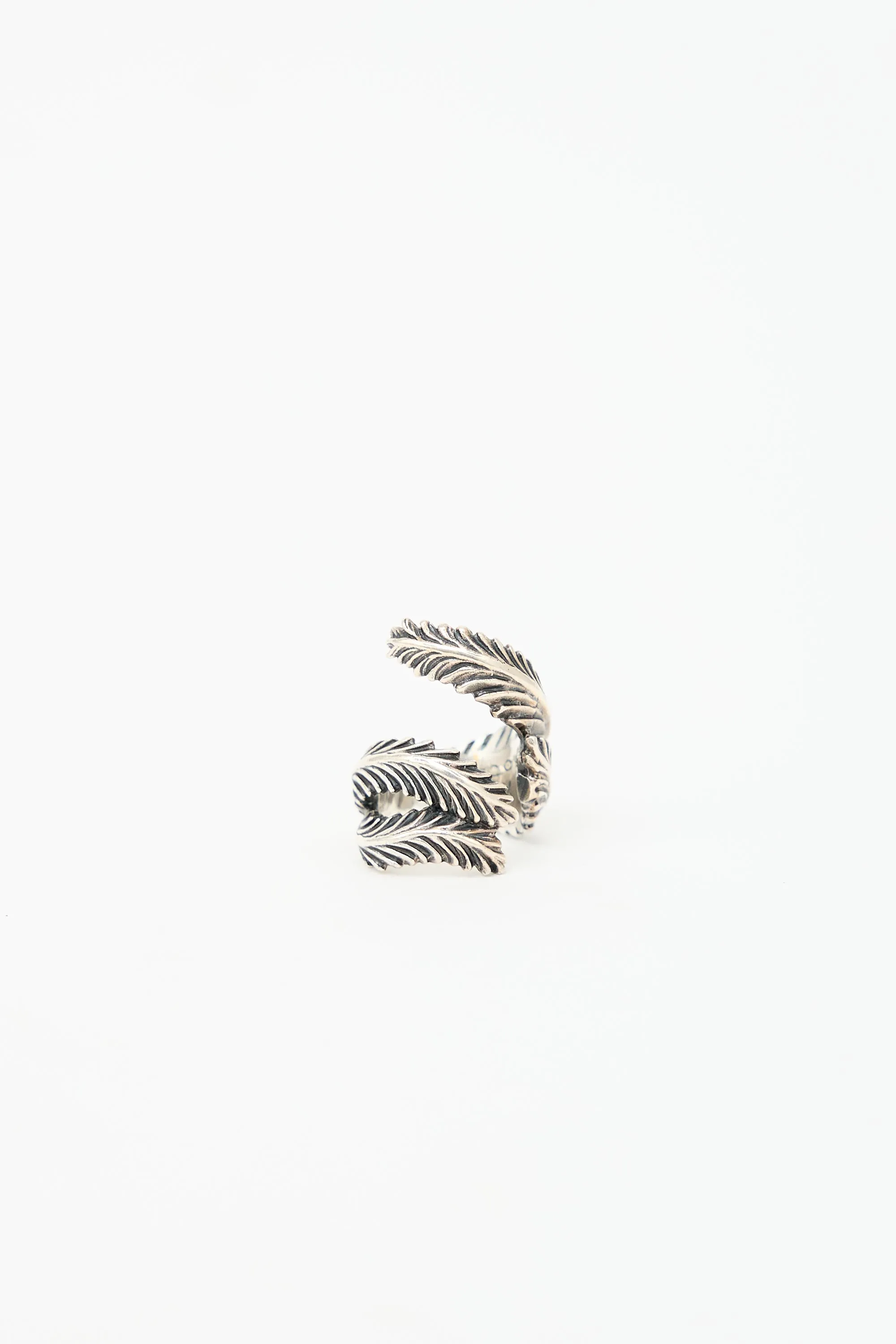 950 Silver Feather Ring sold by VSP Consignment