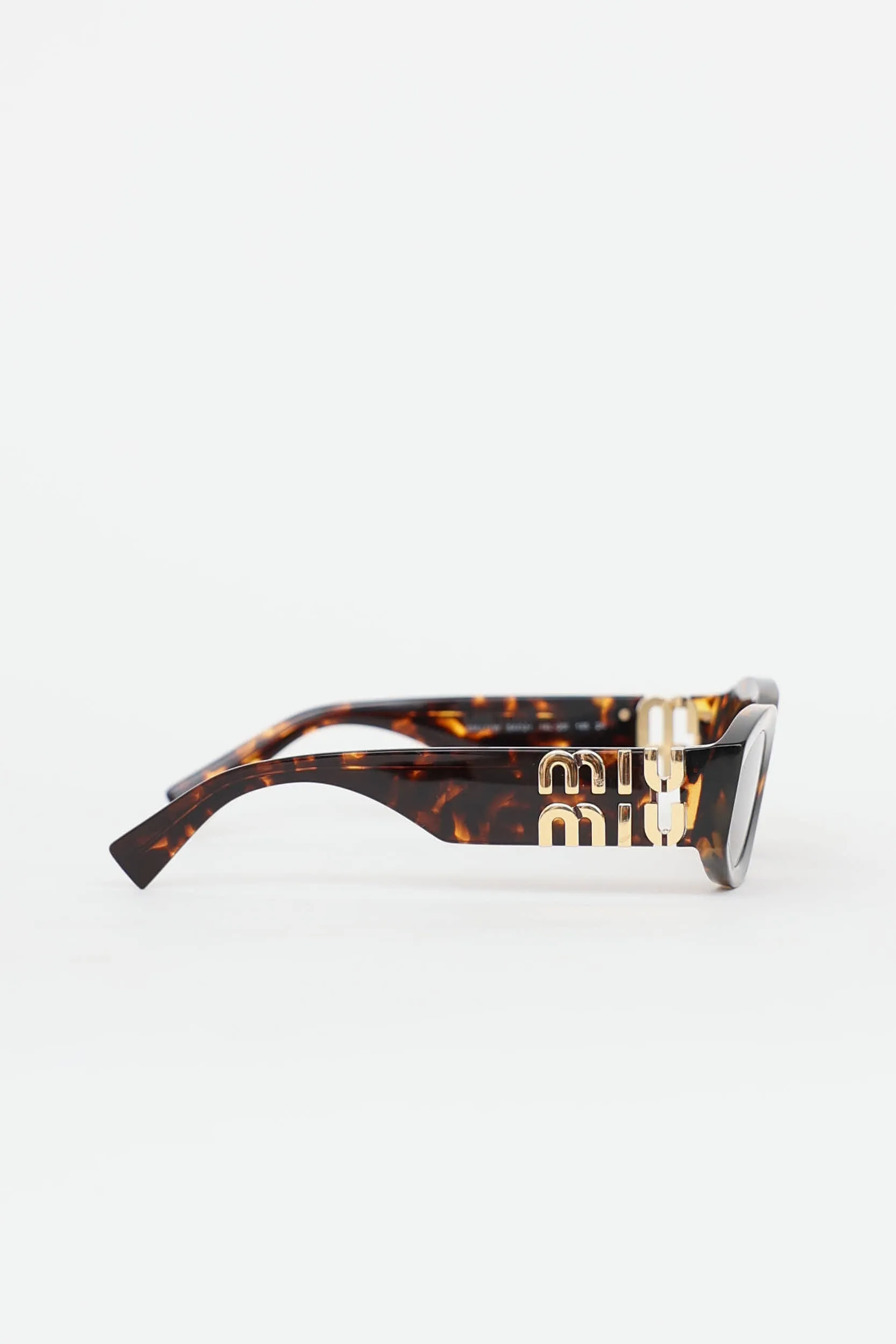 SMU 11W Sunglasses sold by VSP Consignment product image thumbnail 3