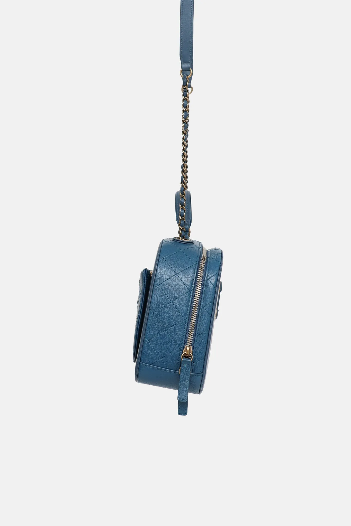 2017 Coco Curve Medium Vanity Bag sold by VSP Consignment product image thumbnail 3