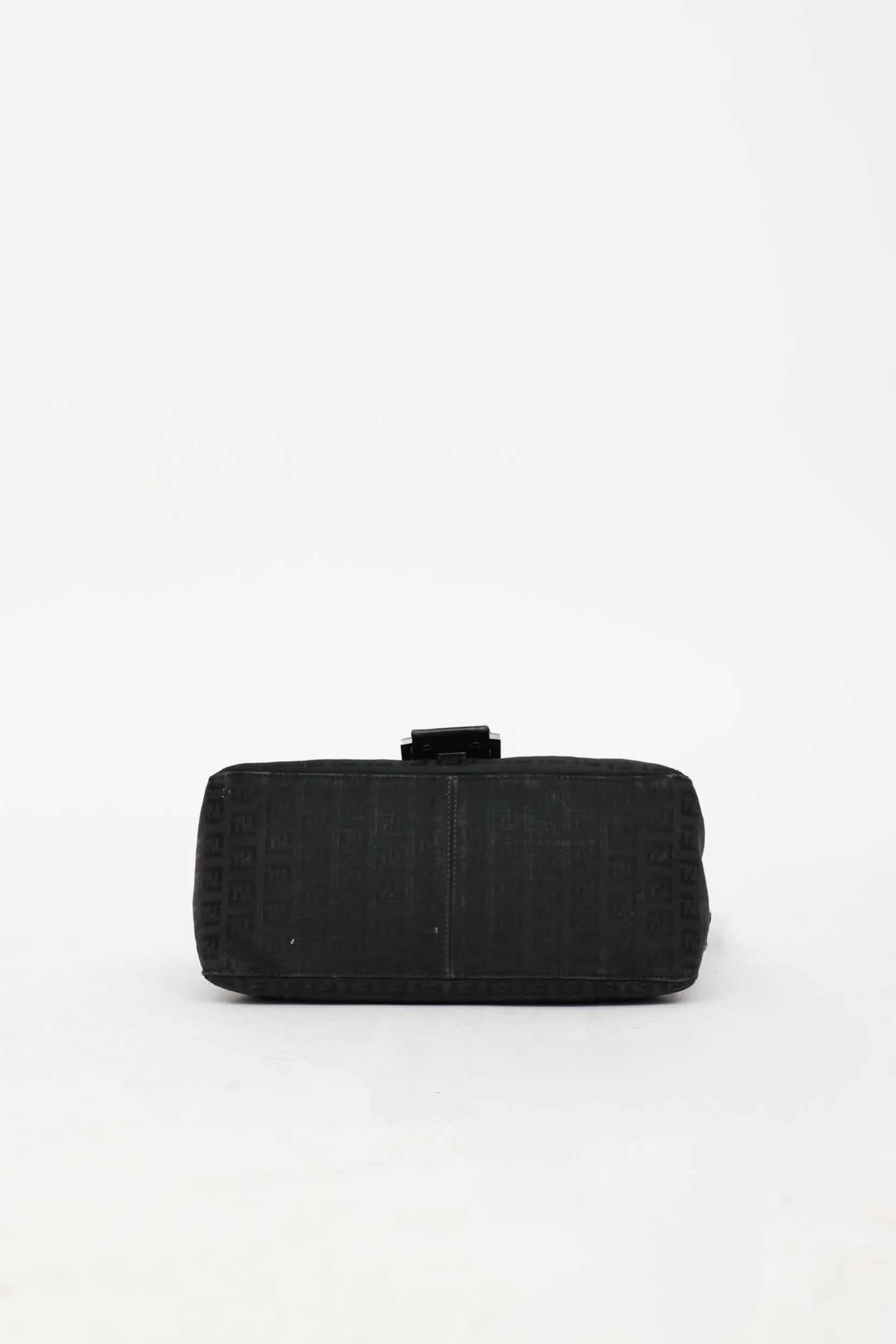 Zucchino Mama Forever Shoulder Bag sold by VSP Consignment product image thumbnail 5