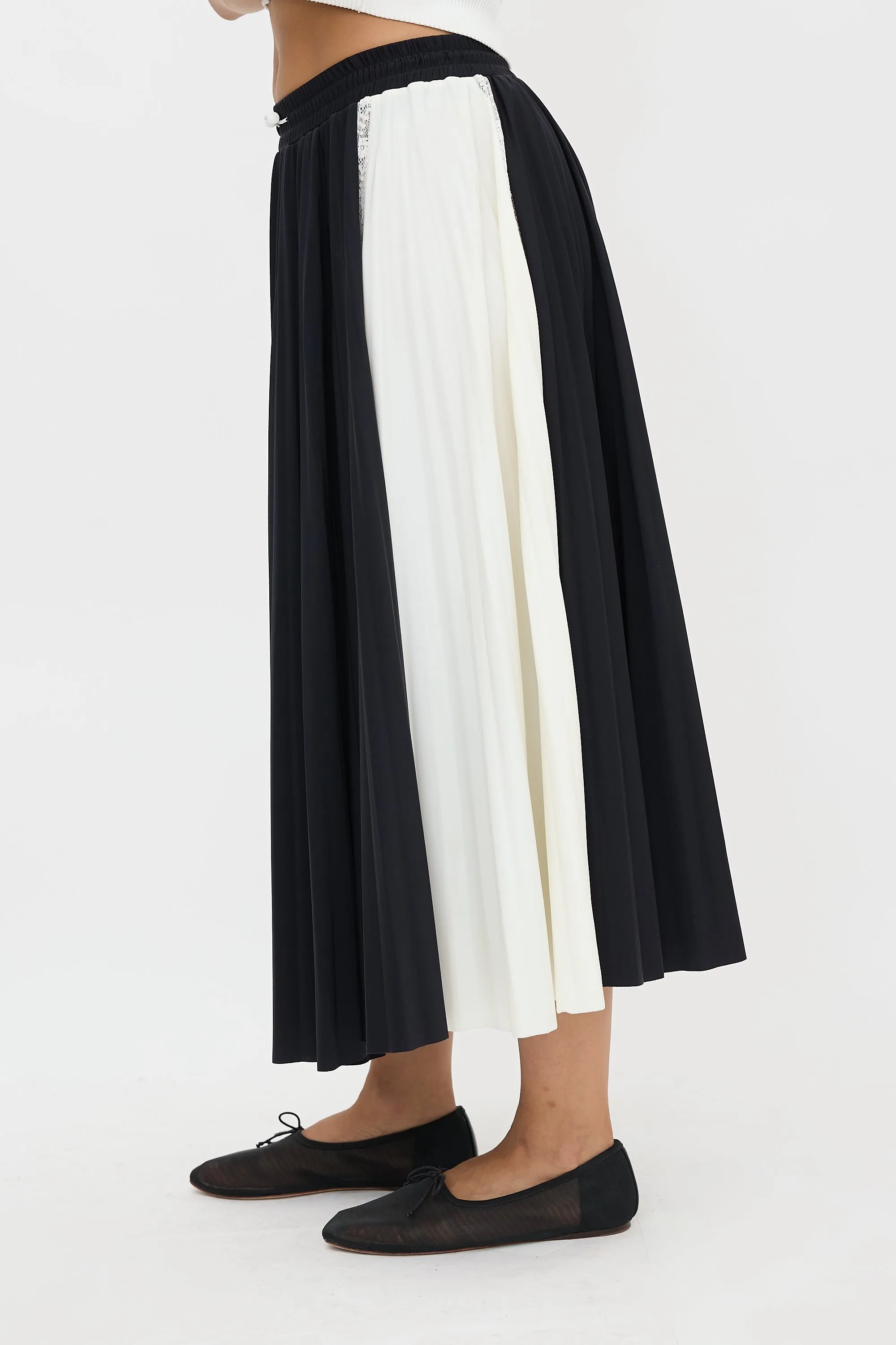 Pleated Midi Skirt sold by VSP Consignment product image thumbnail 3