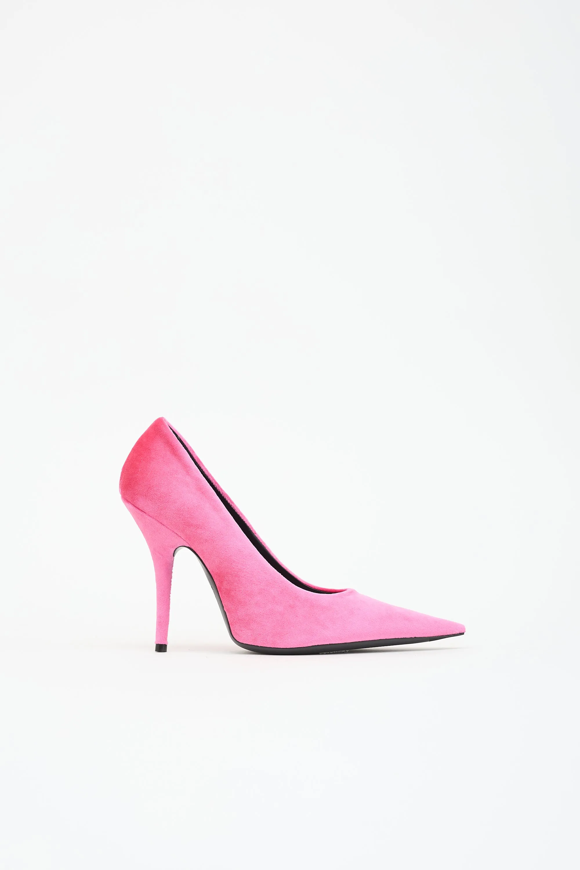 Velvet Knife Pump sold by VSP Consignment