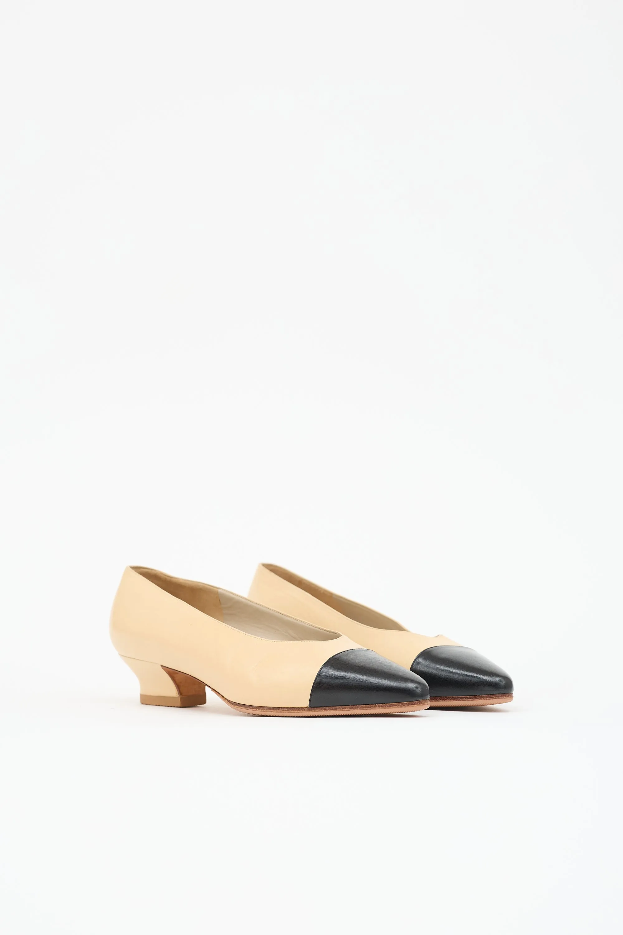 Leather Almond Toe Pump sold by VSP Consignment product image thumbnail 2