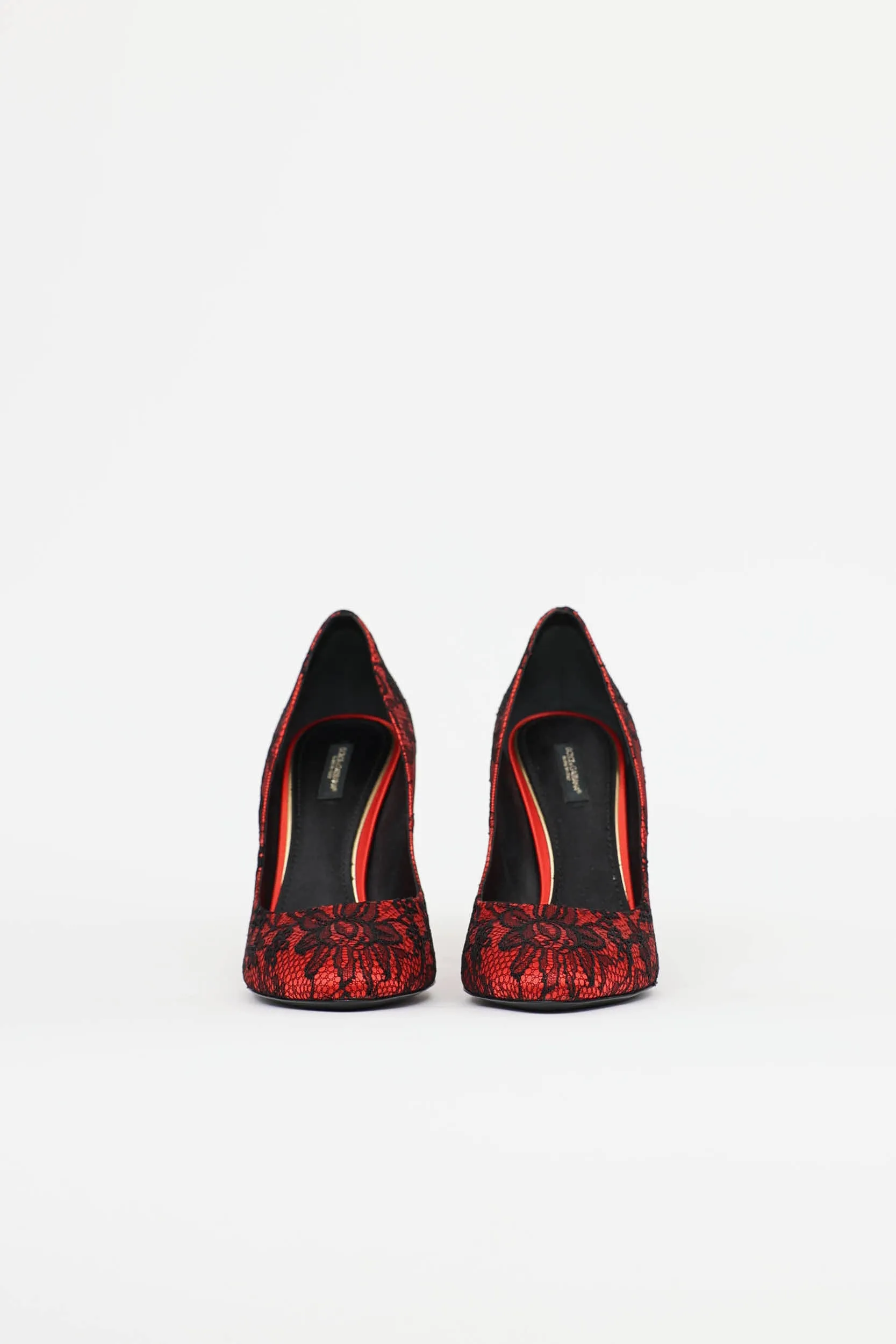 Lace Pump sold by VSP Consignment product image thumbnail 3