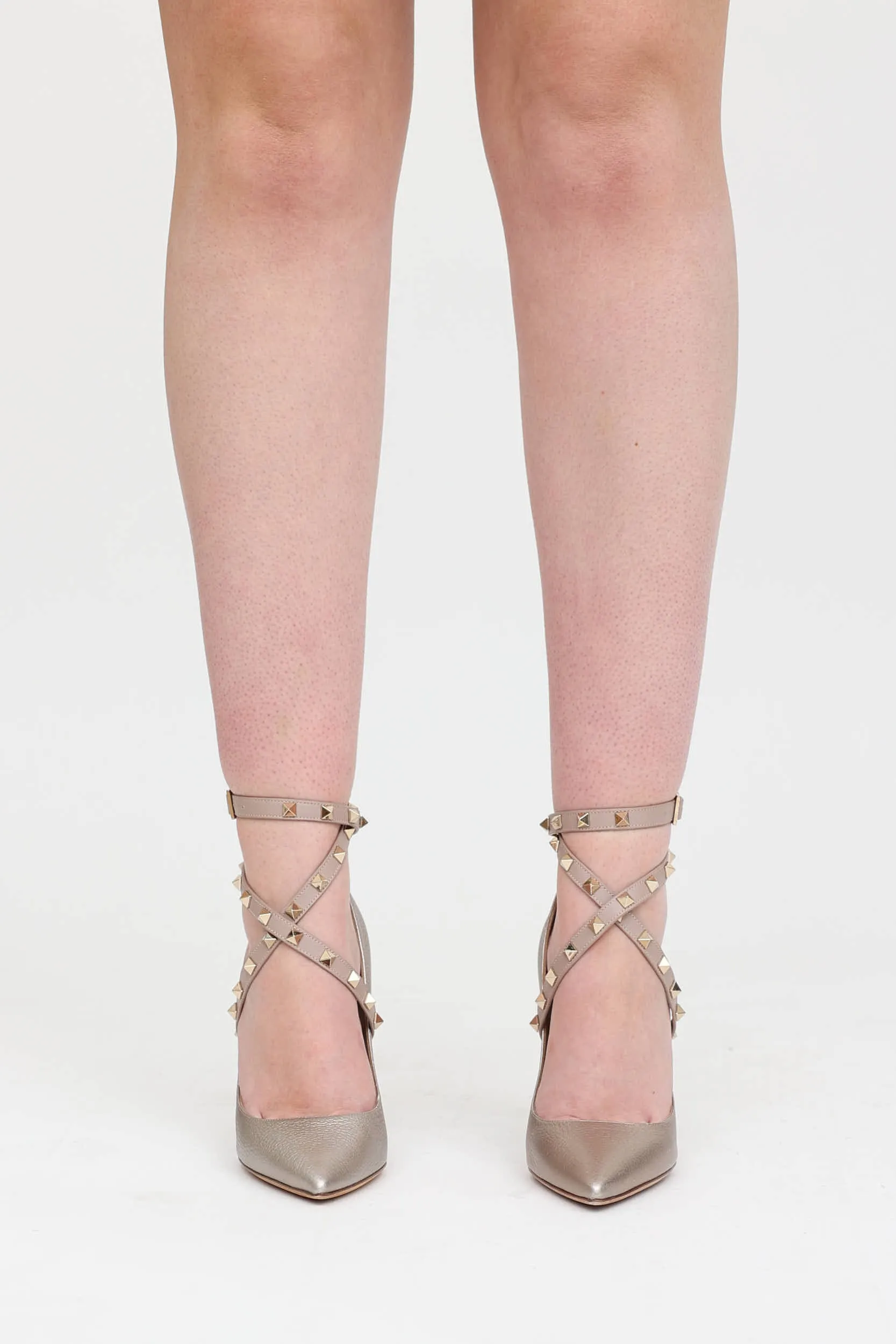 Rockstud Wrap Pump sold by VSP Consignment product image thumbnail 2