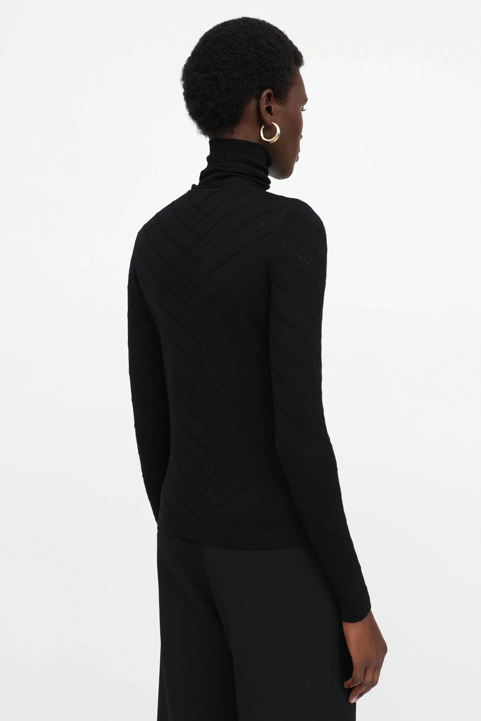 2004 Logo Knit Turtleneck sold by VSP Consignment product image thumbnail 4