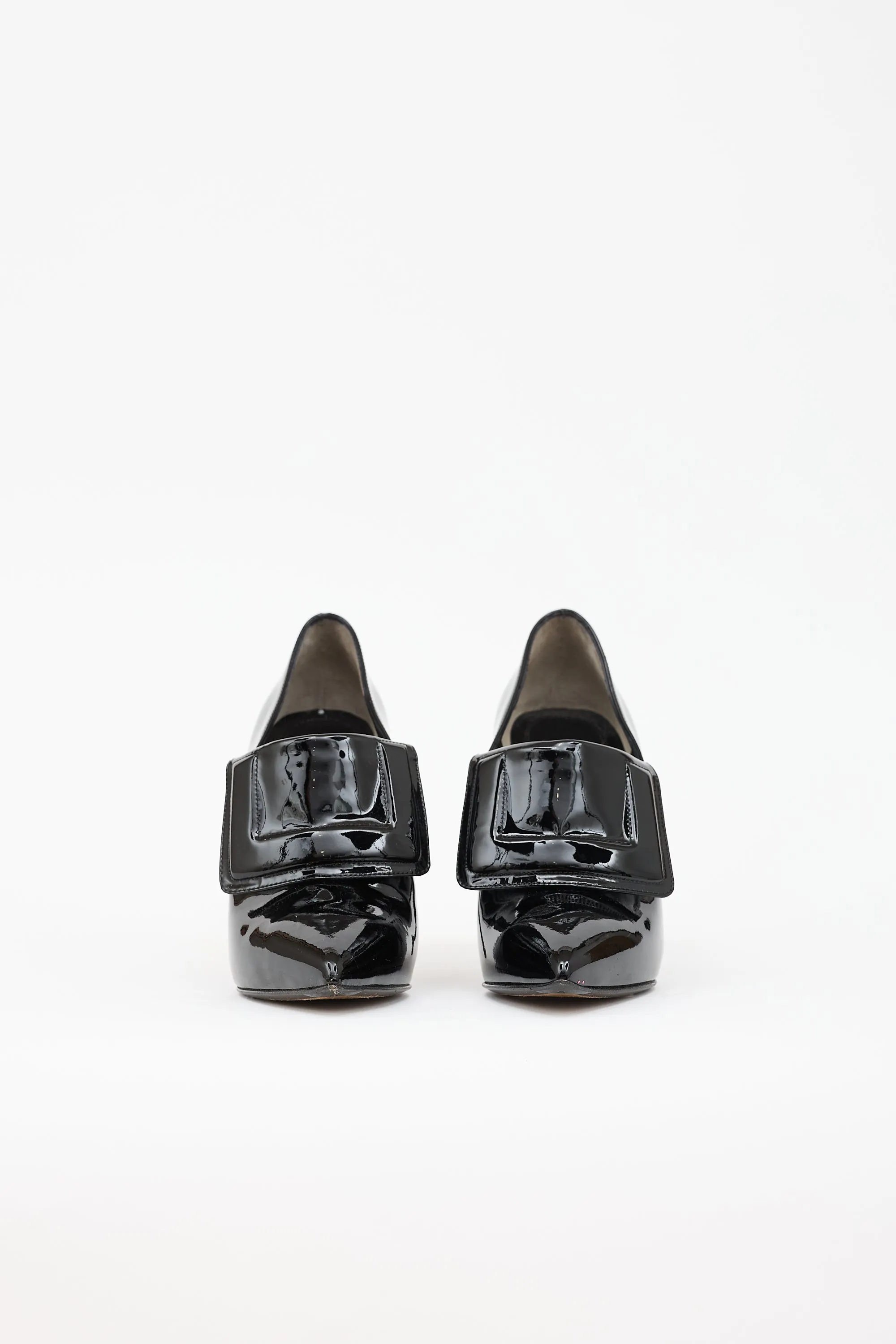 Patent Fold Over Pump sold by VSP Consignment product image thumbnail 3
