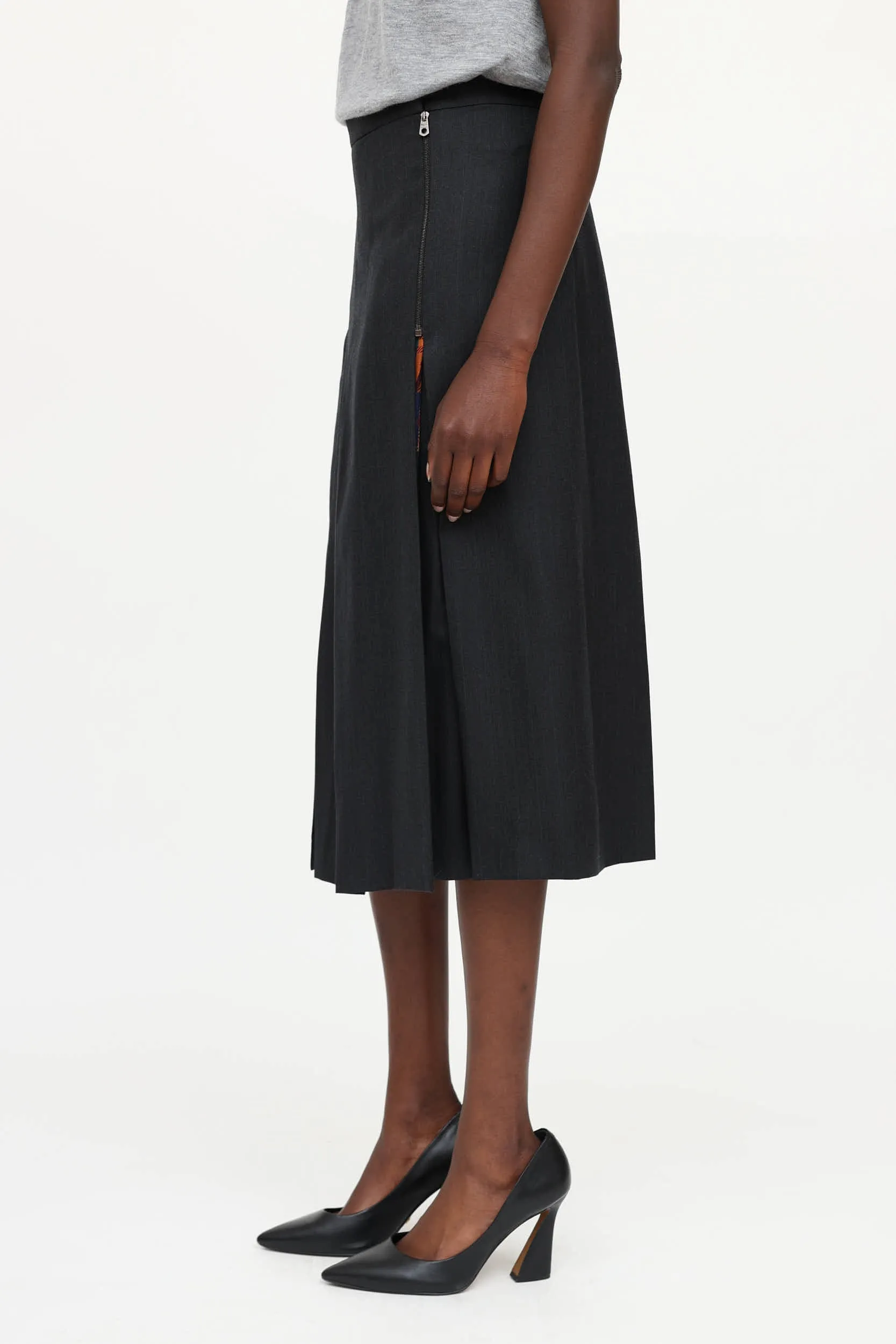 Pleated Scarf Skirt sold by VSP Consignment product image thumbnail 3