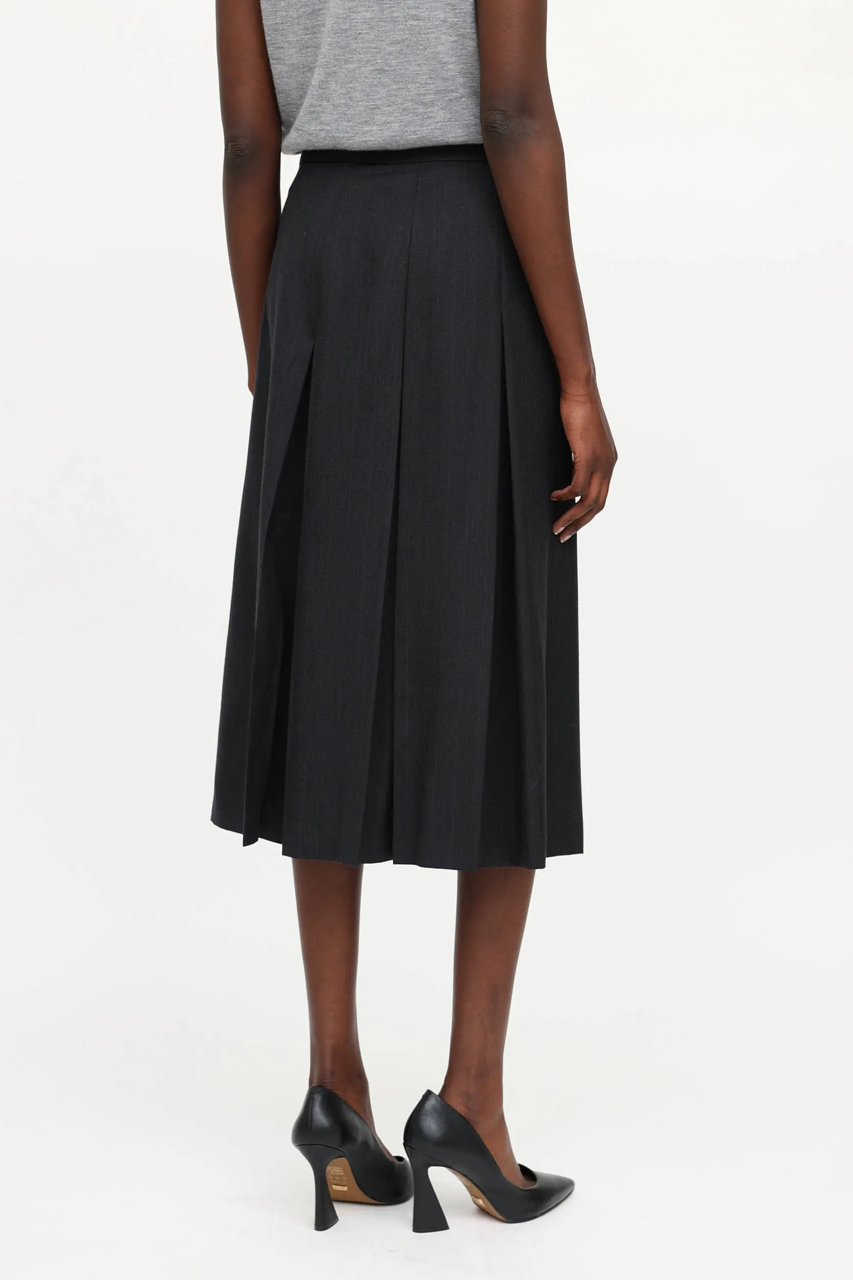 Pleated Scarf Skirt sold by VSP Consignment product image thumbnail 4