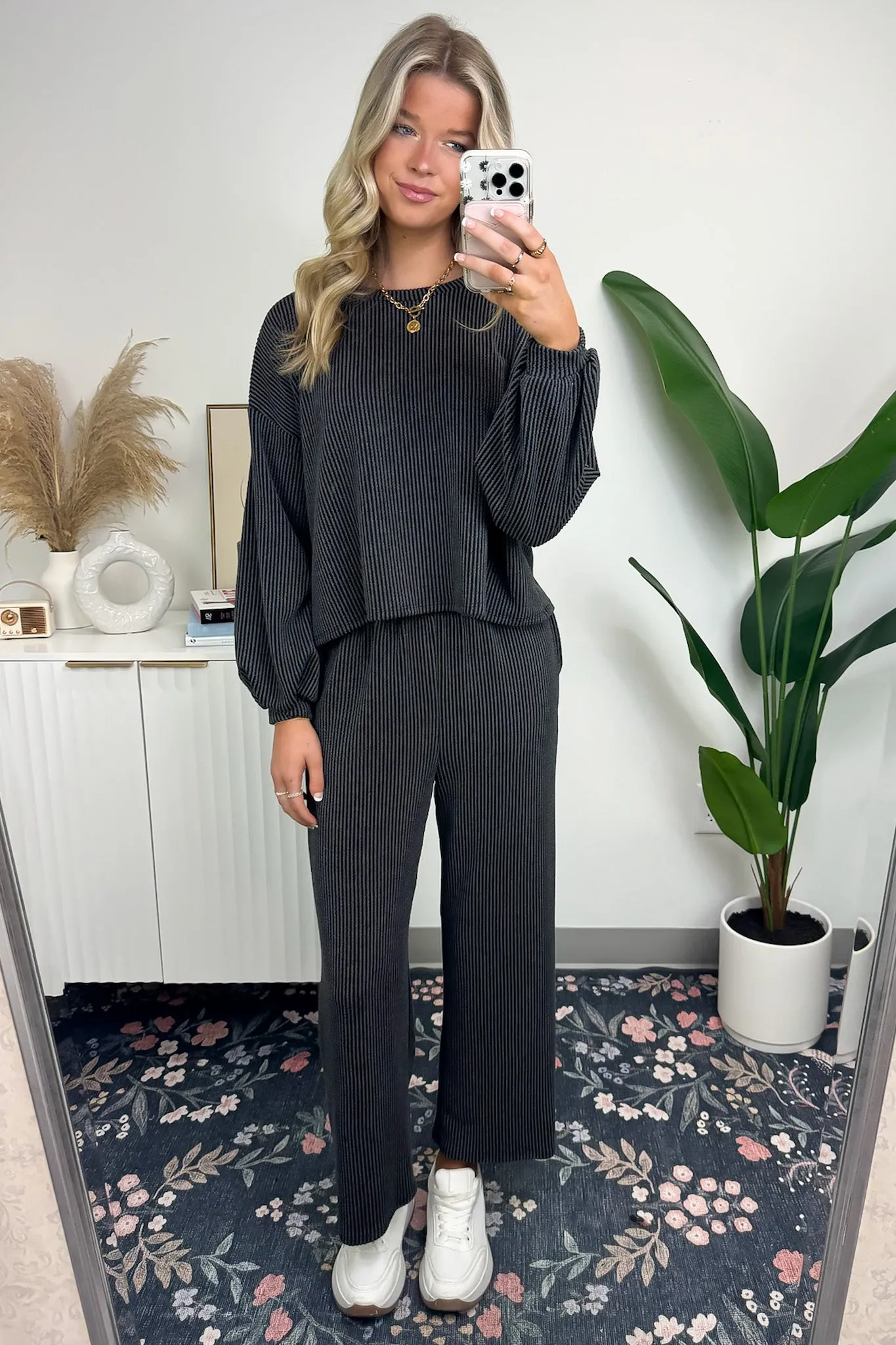 Manifest Ribbed Long Sleeve Relaxed Top - FINAL SALE sold by Madison + Mallory product image thumbnail 4